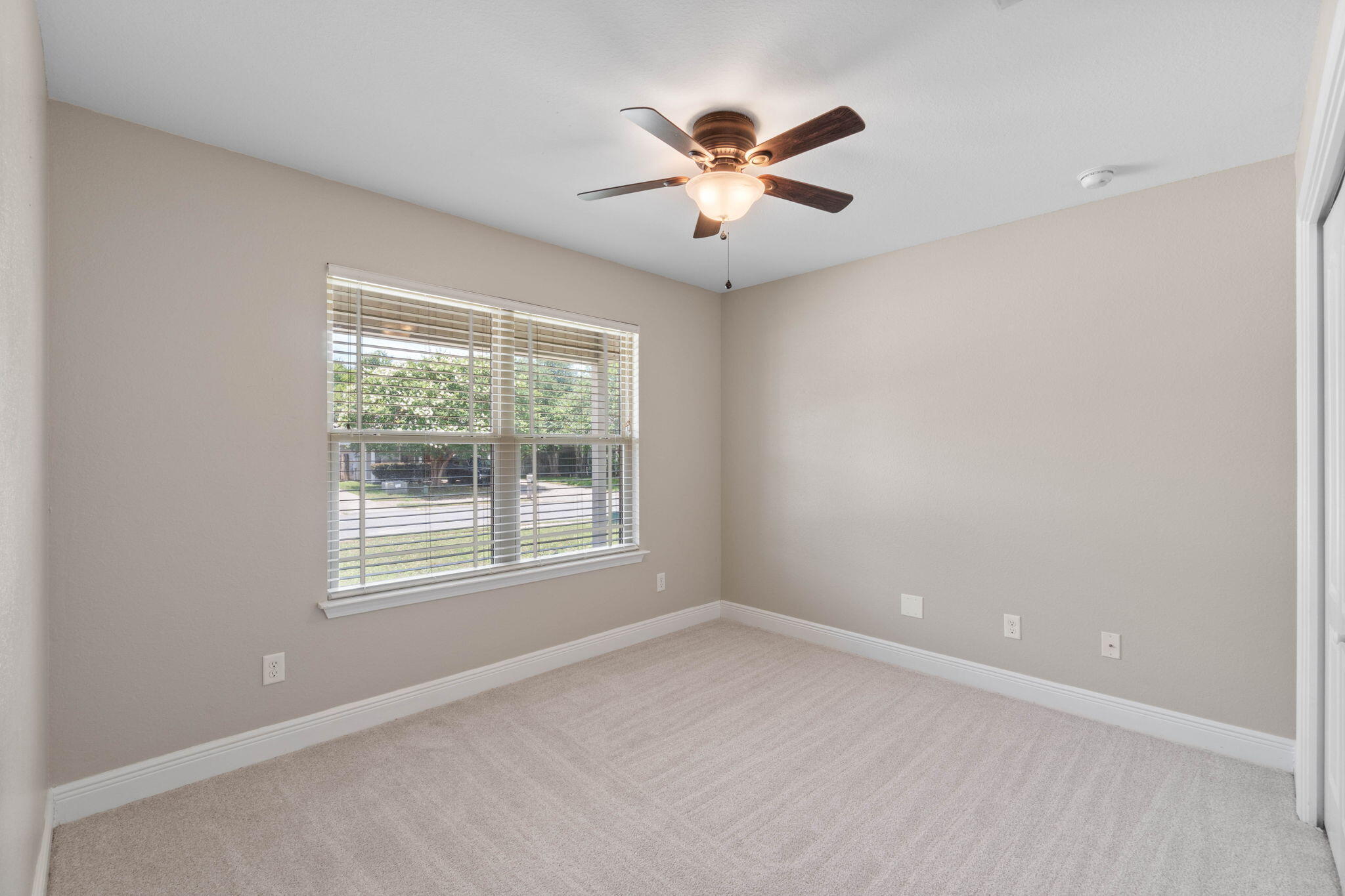 SHADOW LAKES - Residential