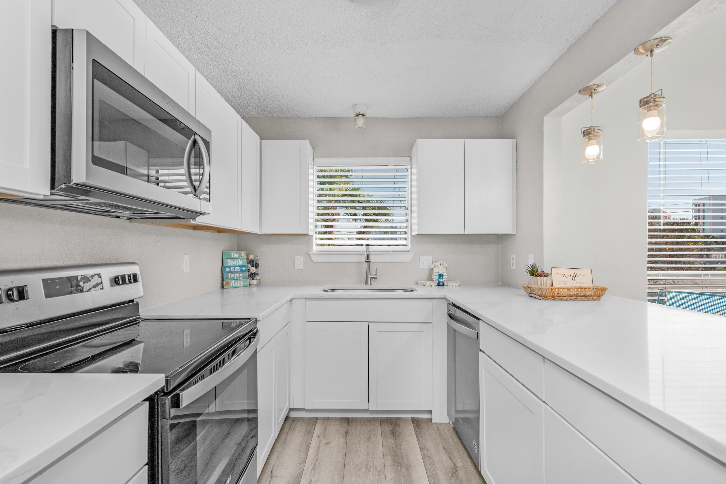 **Lender credit available with use of preferred lender!** Welcome to Beachaholic (aka Sandpiper Cove Unit 31) where your coastal addiction awaits! Located in the heart of Destin within the amazing Sandpiper Cove community, Unit 31 is a fully remodeled, standalone slice of beachy bliss that checks all the boxes - and then some. With over $40k in the books for rental income PLUS high owner usage, this rental is a MACHINE! This 3-bedroom, 2-bathroom beauty is bright, cheery, and bursting with coastal charm. Think beach cottage vibes and sunshine! Step inside and you'll instantly feel the carefree vacation energy. From the light-filled interiors to the breezy decor, every inch is designed for chill days and good times. Sip your morning coffee or evening cocktail on your private balcony, and let the salty air work its magic. The first floor you'll find 2 bedrooms and a full bathroom, while upstairs you'll discover your private owner's oasis! Seller has great rental history and was top 3 for bookings in Sandpiper Cove in 2025. They have a repeat snowbird in place too so you don't have to worry about that winter slow season!