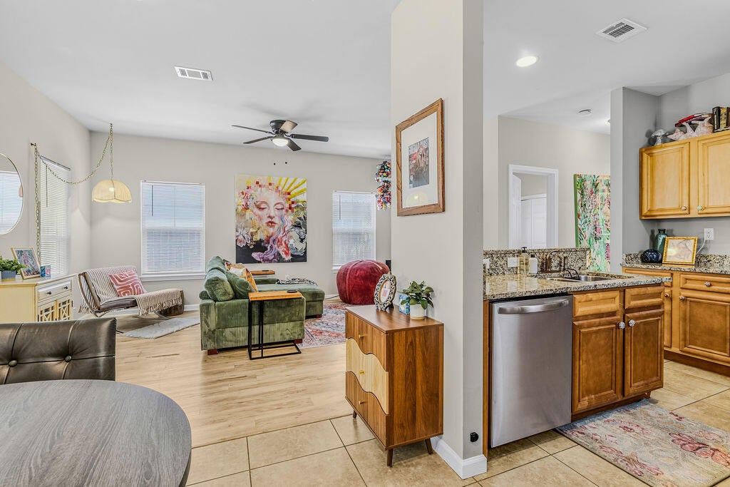 TOWN OF SANTA ROSA - Residential