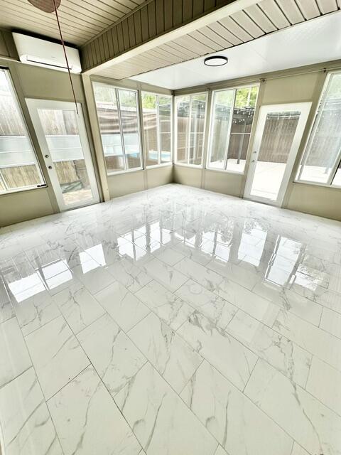 Vieux Carre' - Residential Lease