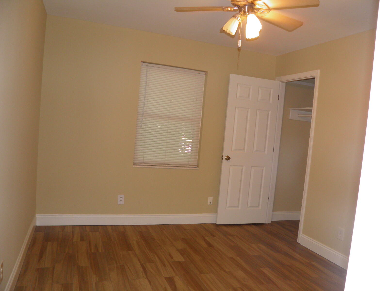BAYSHORE PARK UNIT 1 - Residential Lease