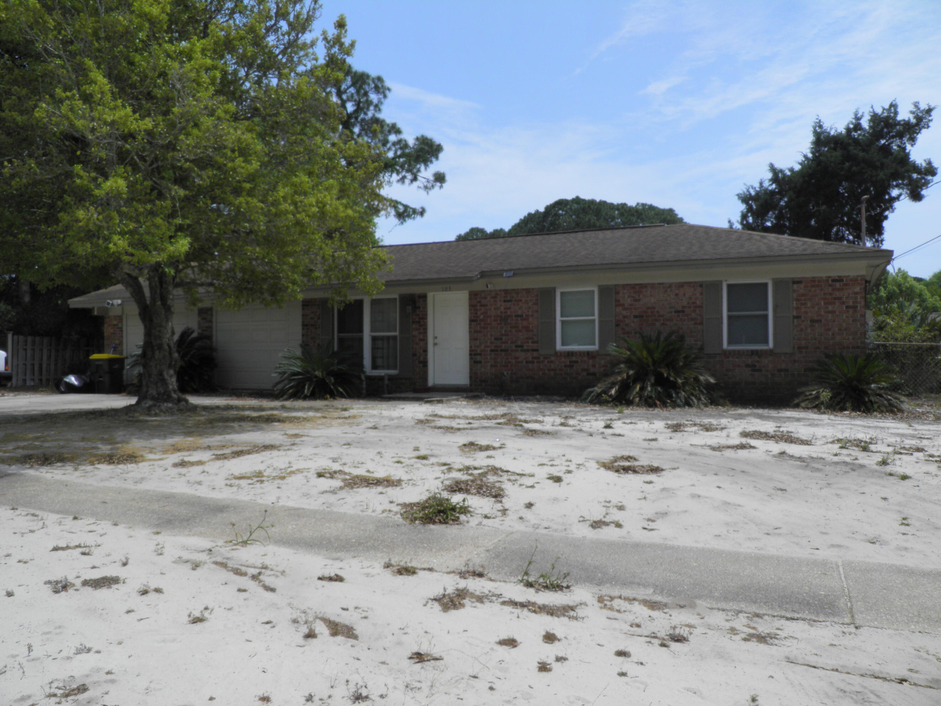 BAYSHORE PARK UNIT 1 - Residential Lease