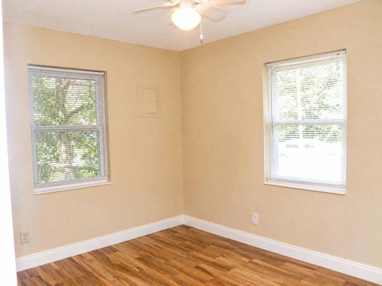 BAYSHORE PARK UNIT 1 - Residential Lease