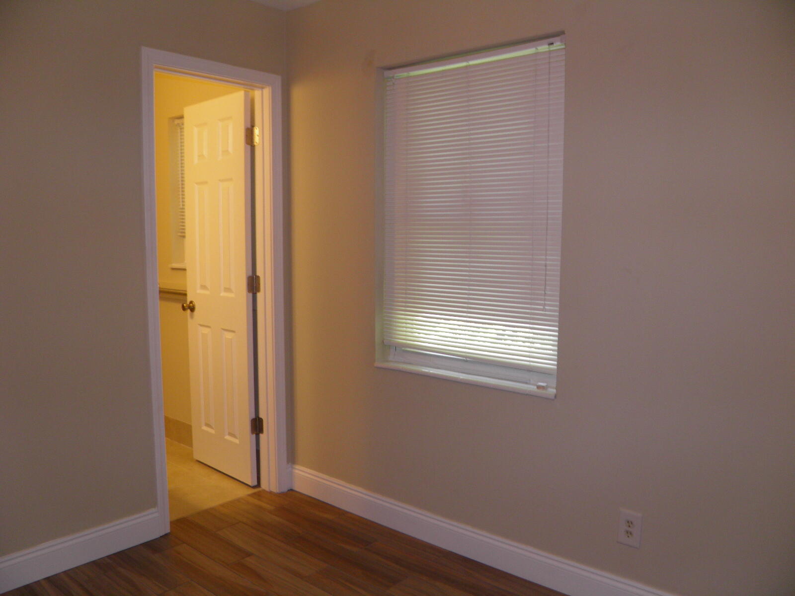 BAYSHORE PARK UNIT 1 - Residential Lease
