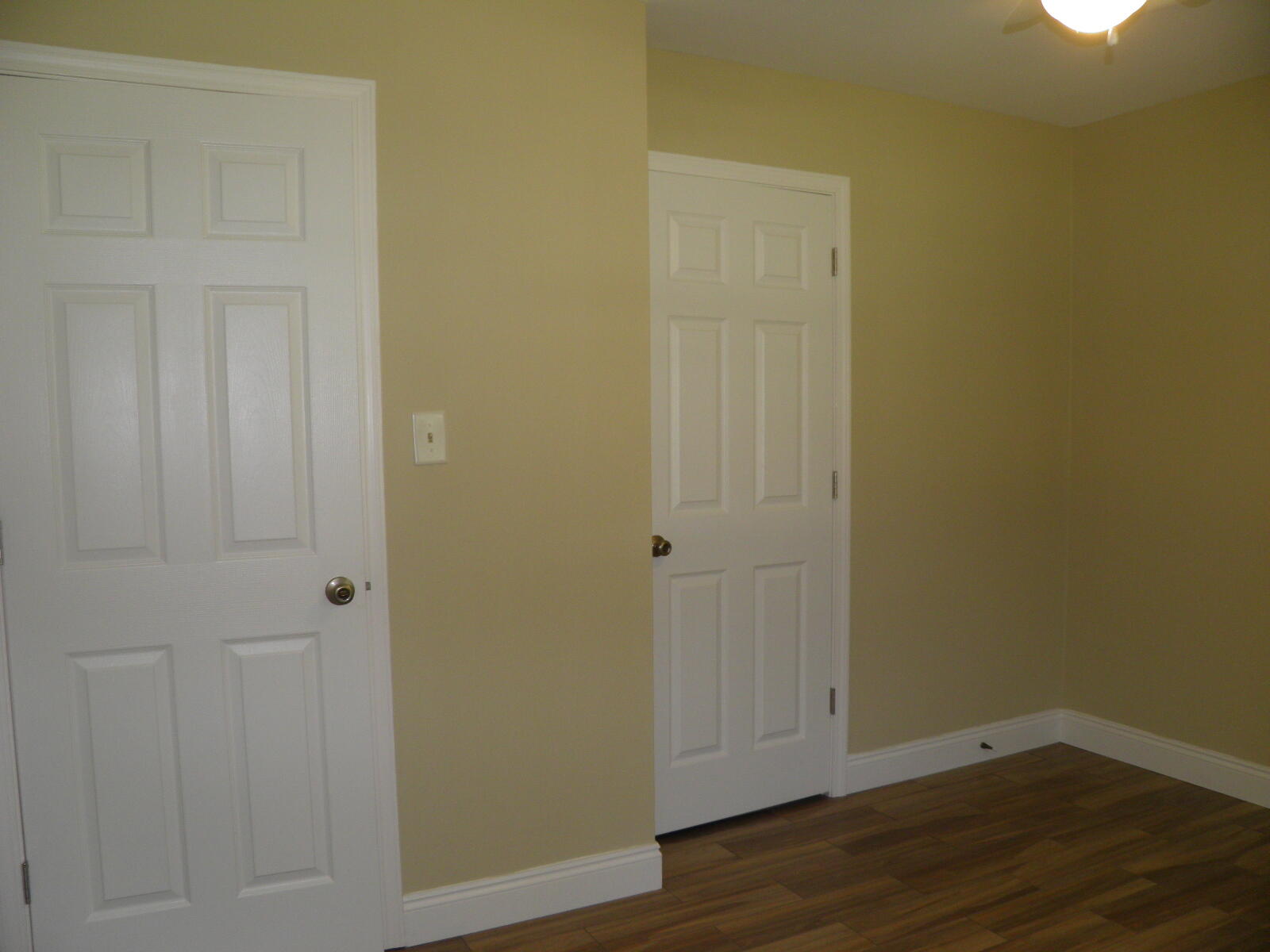 BAYSHORE PARK UNIT 1 - Residential Lease