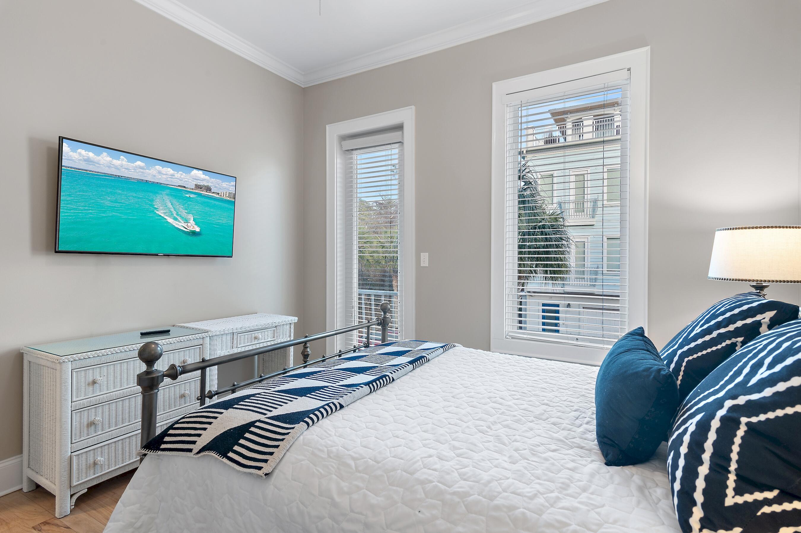 SUMMER PLACE - Residential