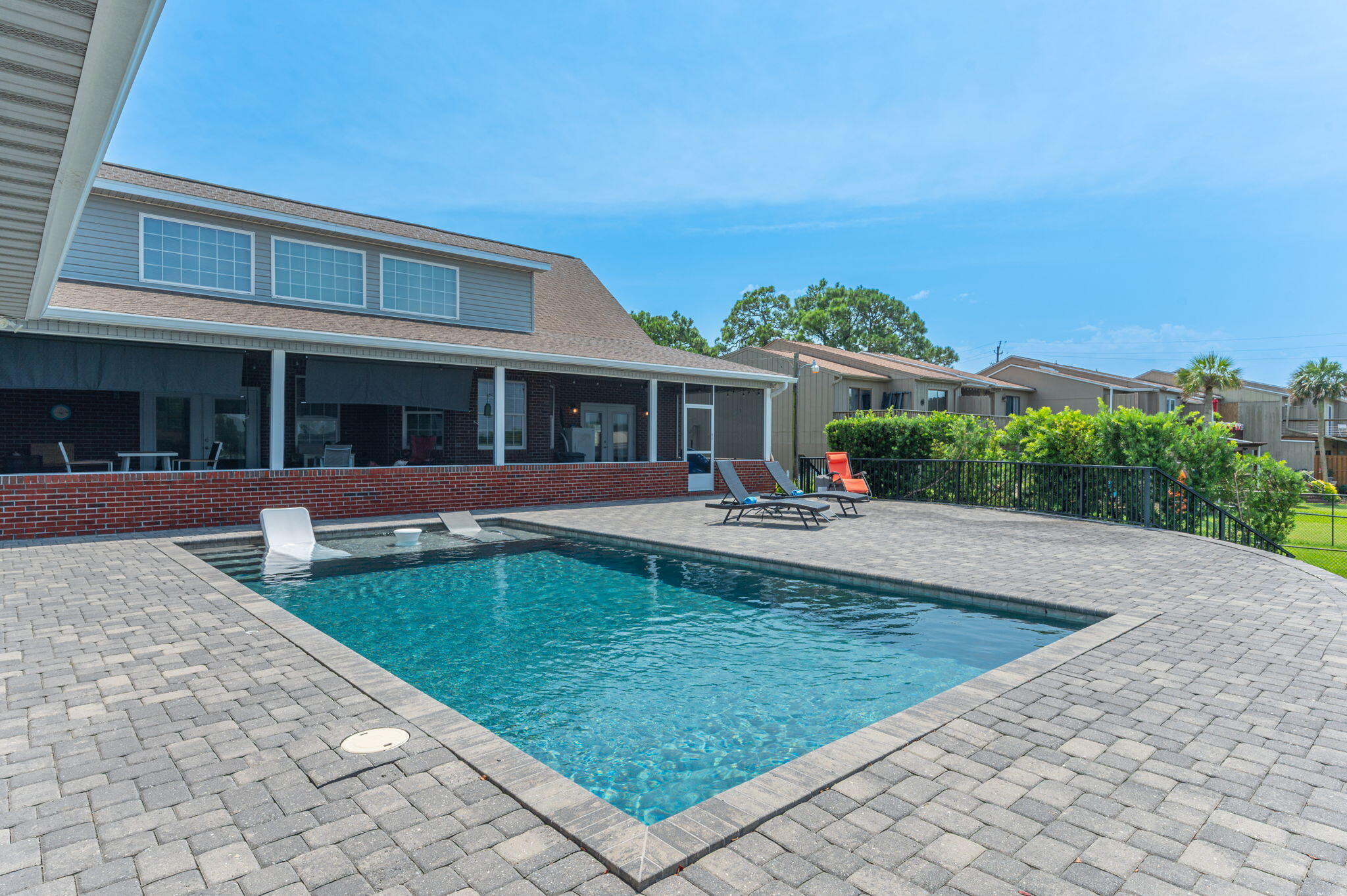 BELLA VISTA - Residential