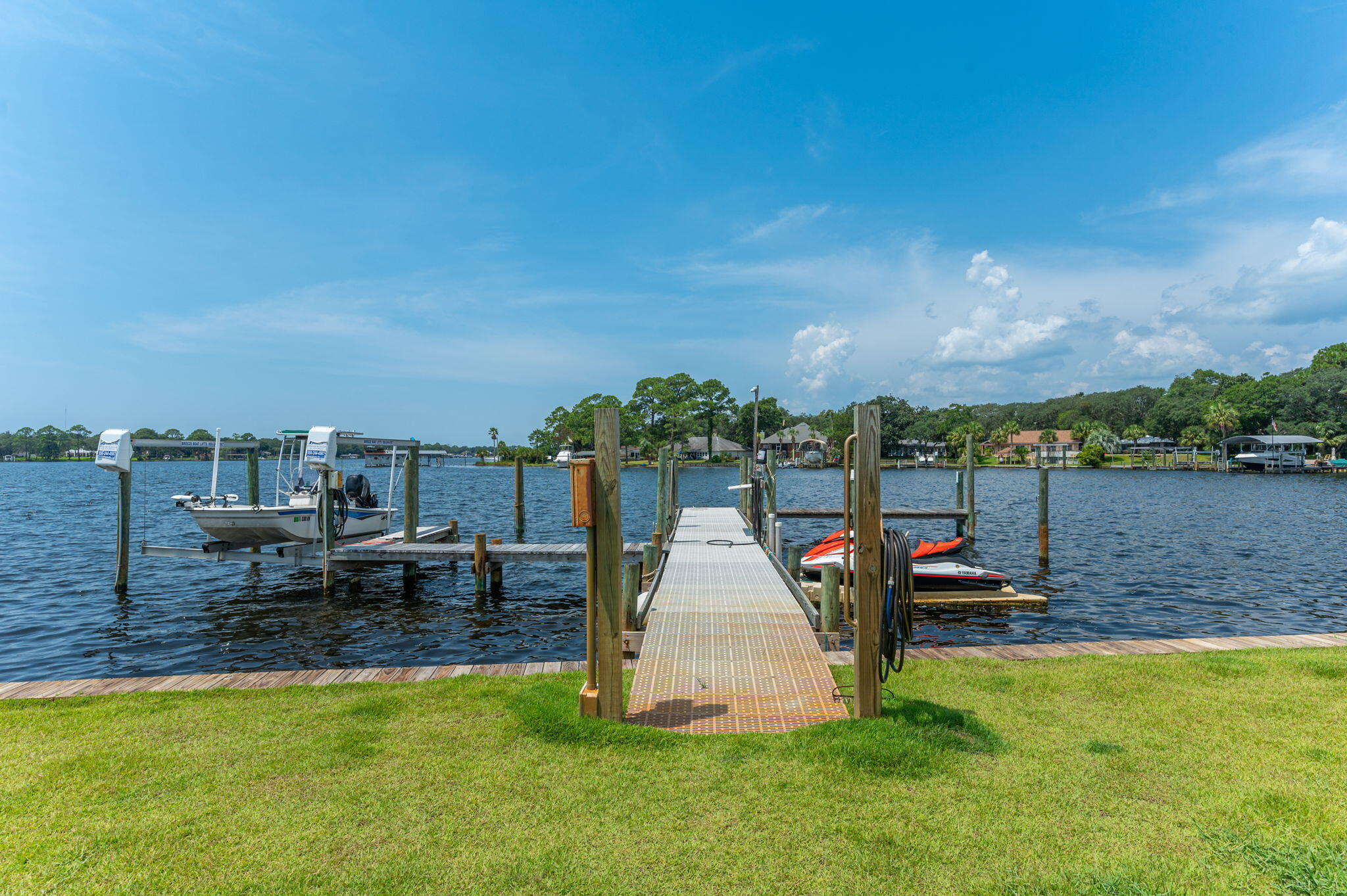 BELLA VISTA - Residential