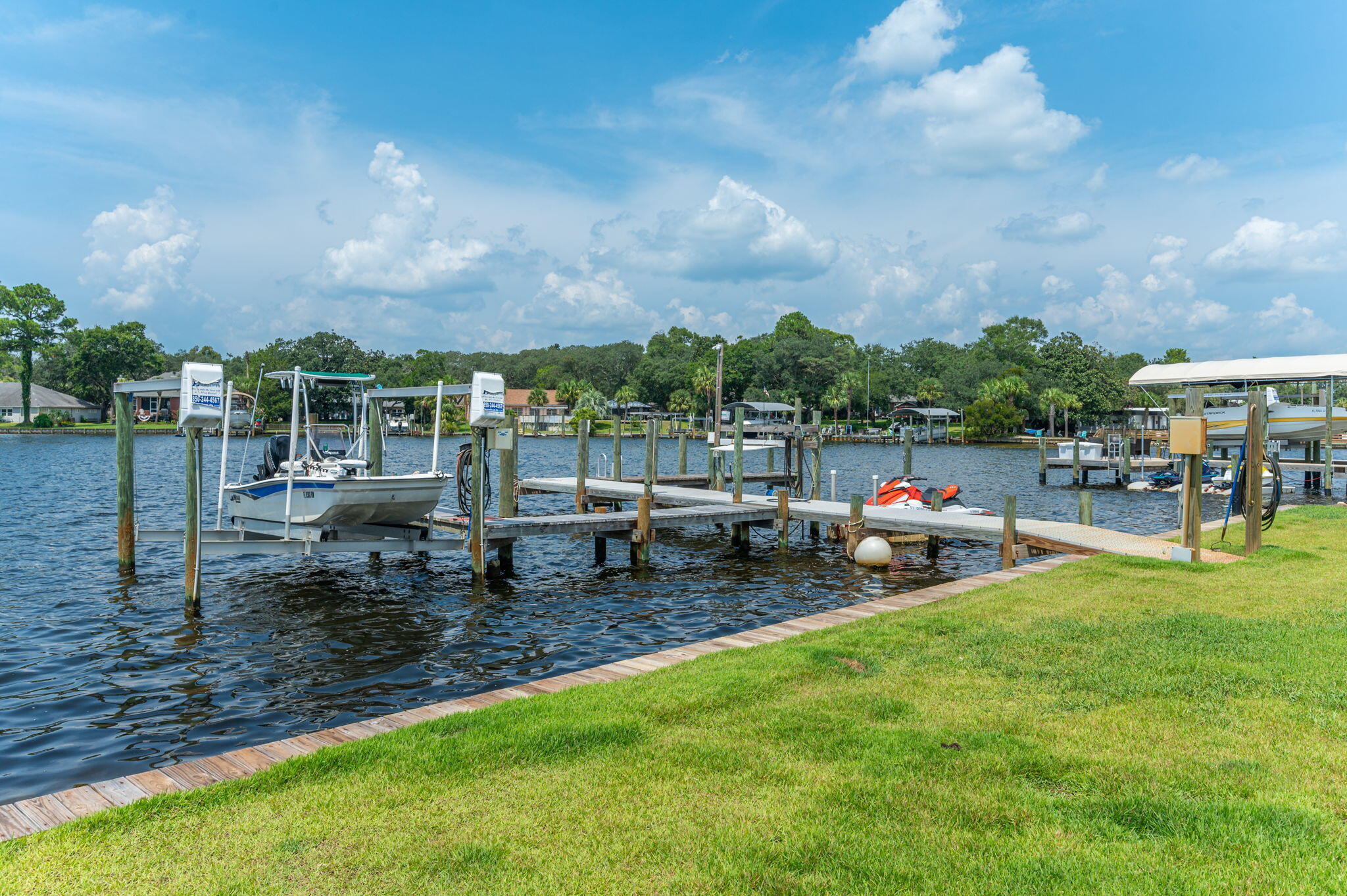BELLA VISTA - Residential