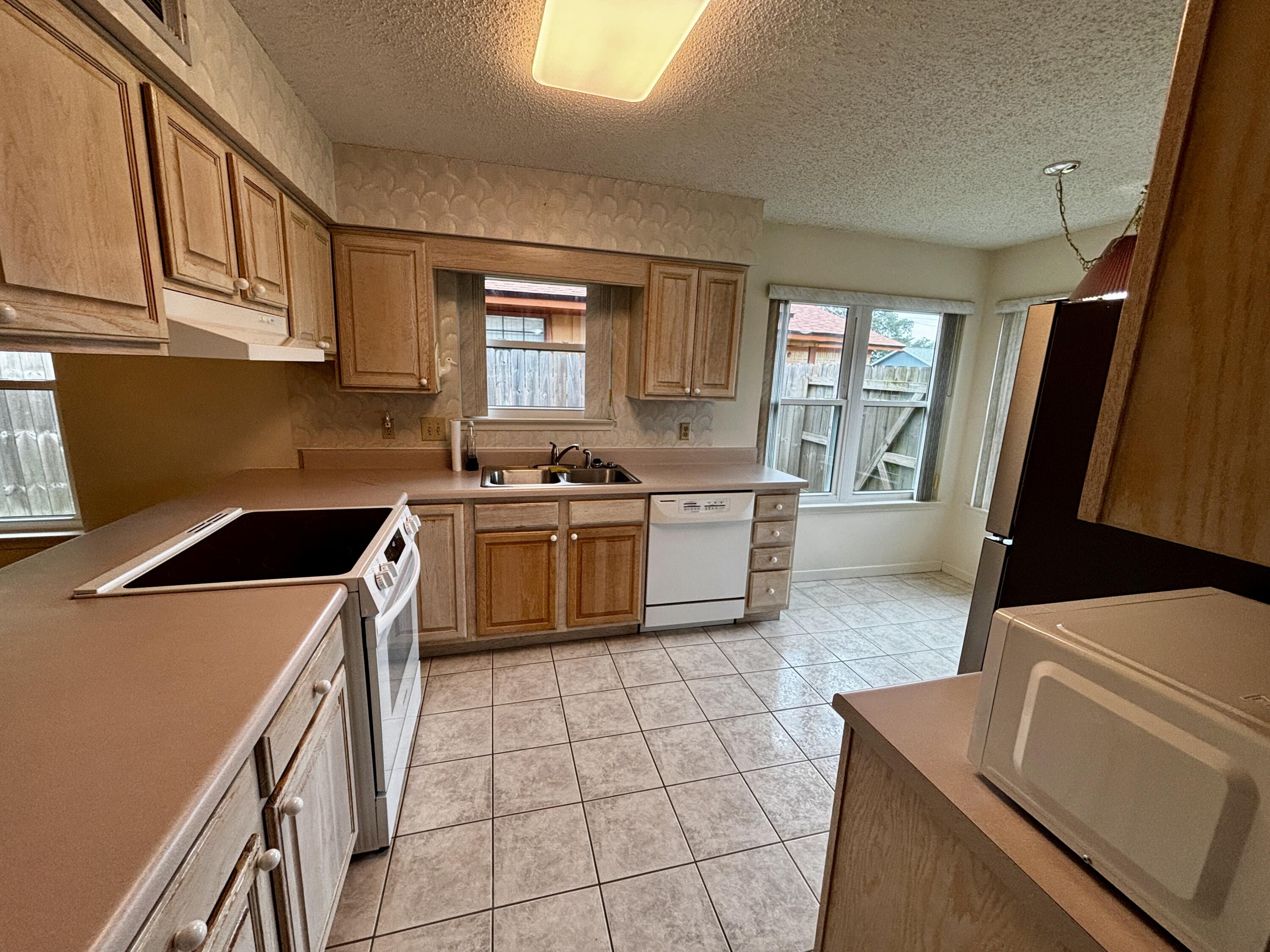 PORT DIXIE PATIO HOMES - Residential Lease