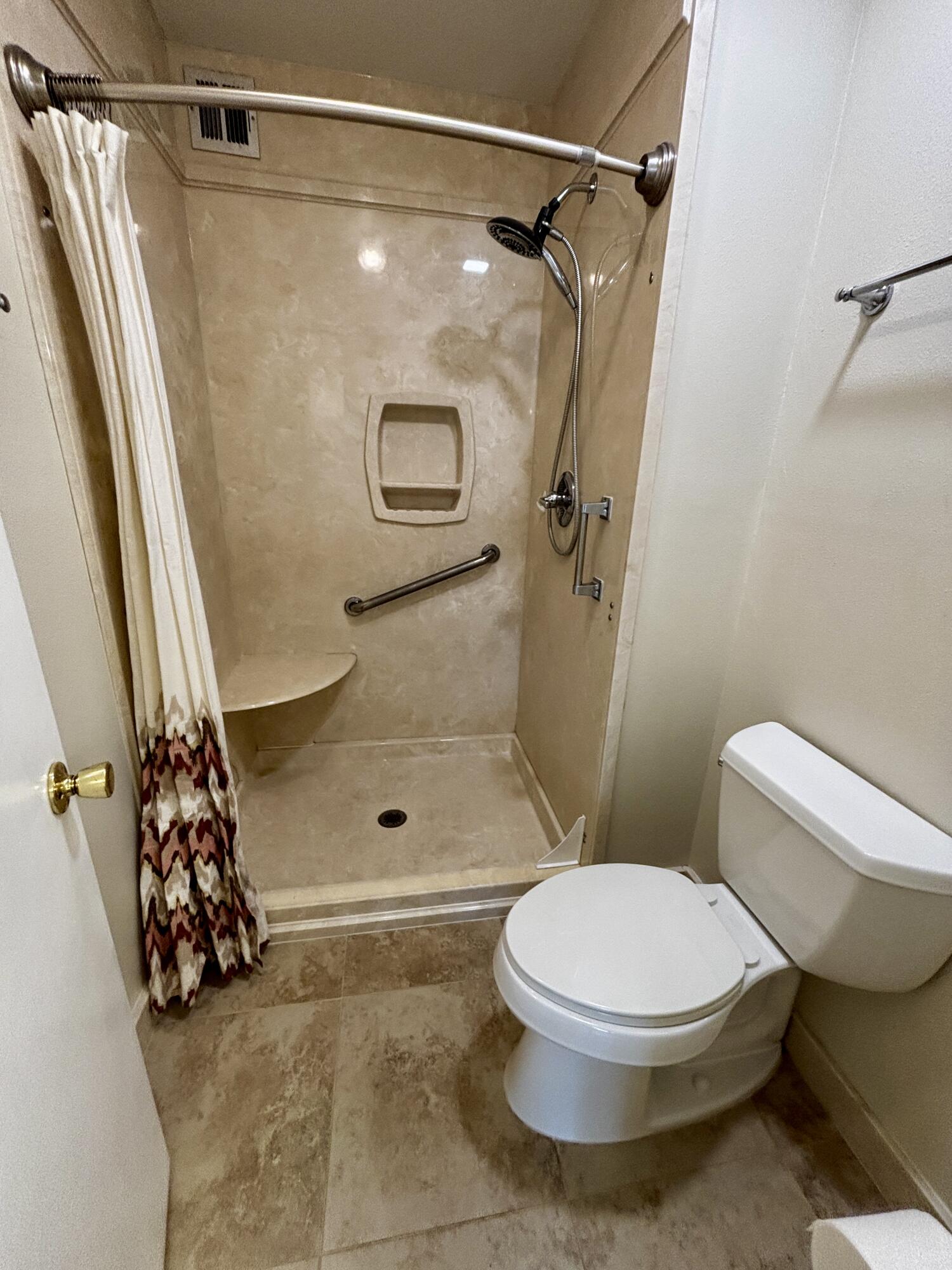 PORT DIXIE PATIO HOMES - Residential Lease