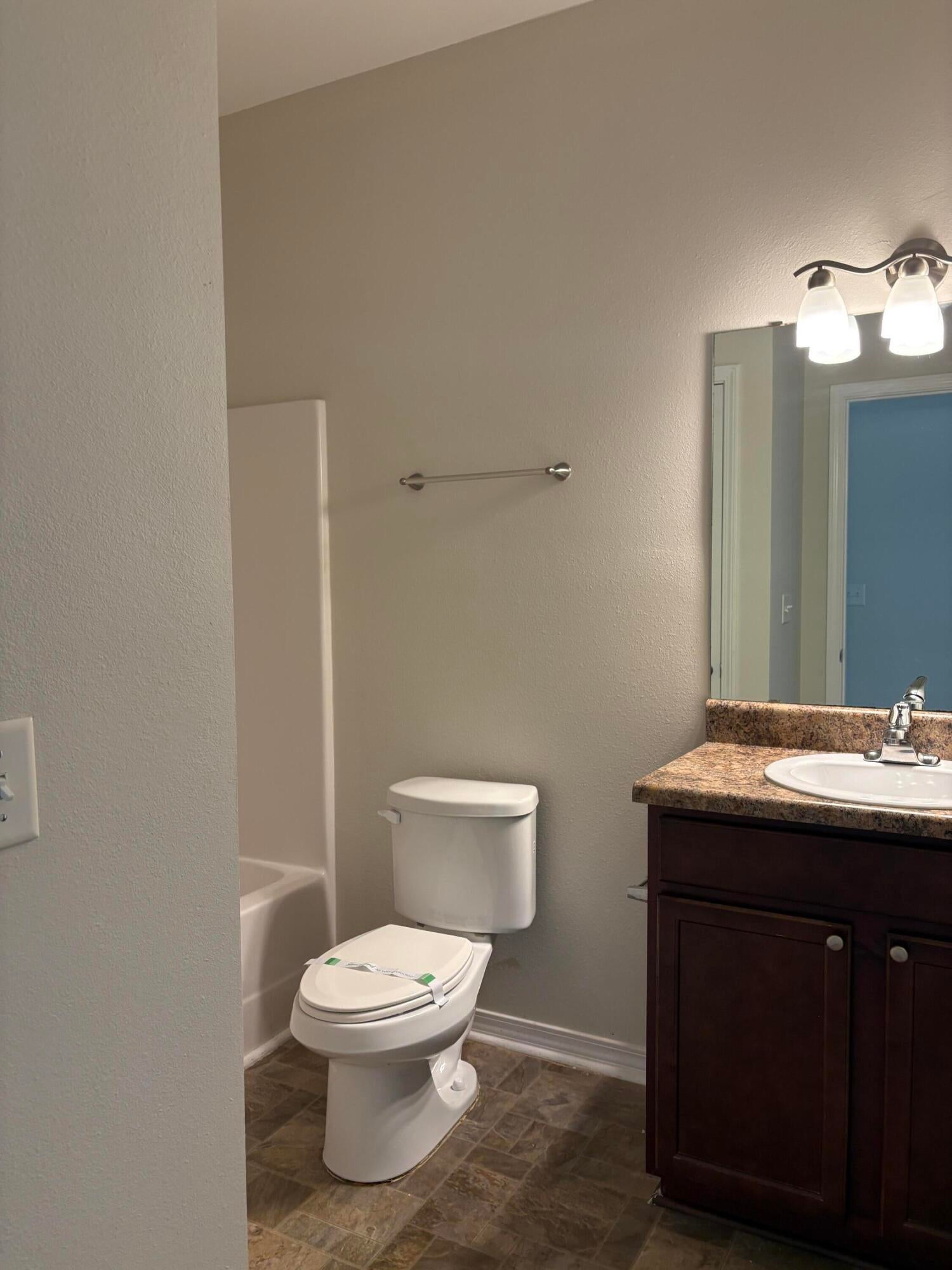 HERITAGE MANOR - Residential Lease