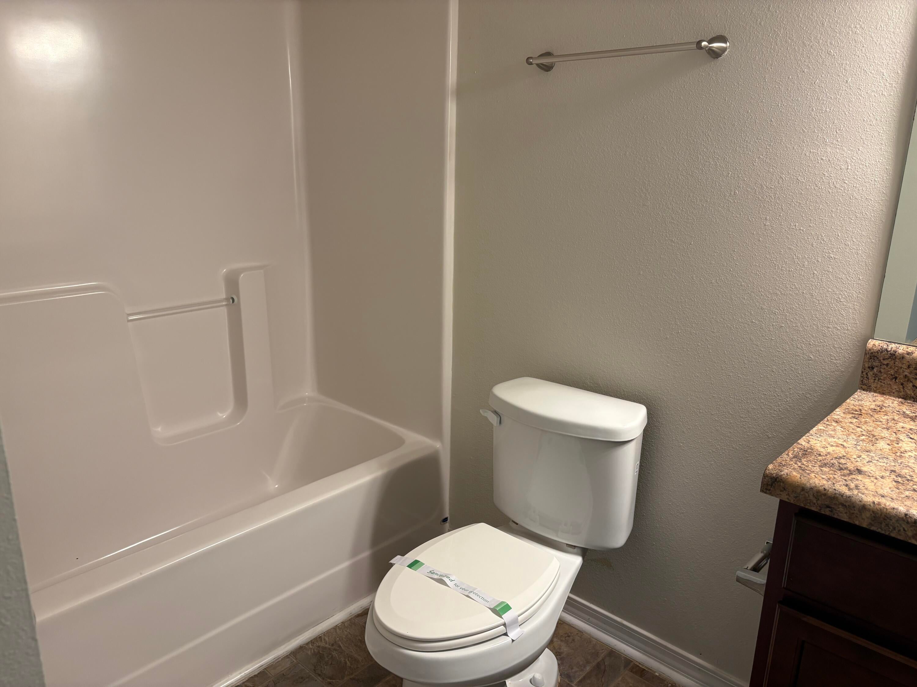 HERITAGE MANOR - Residential Lease