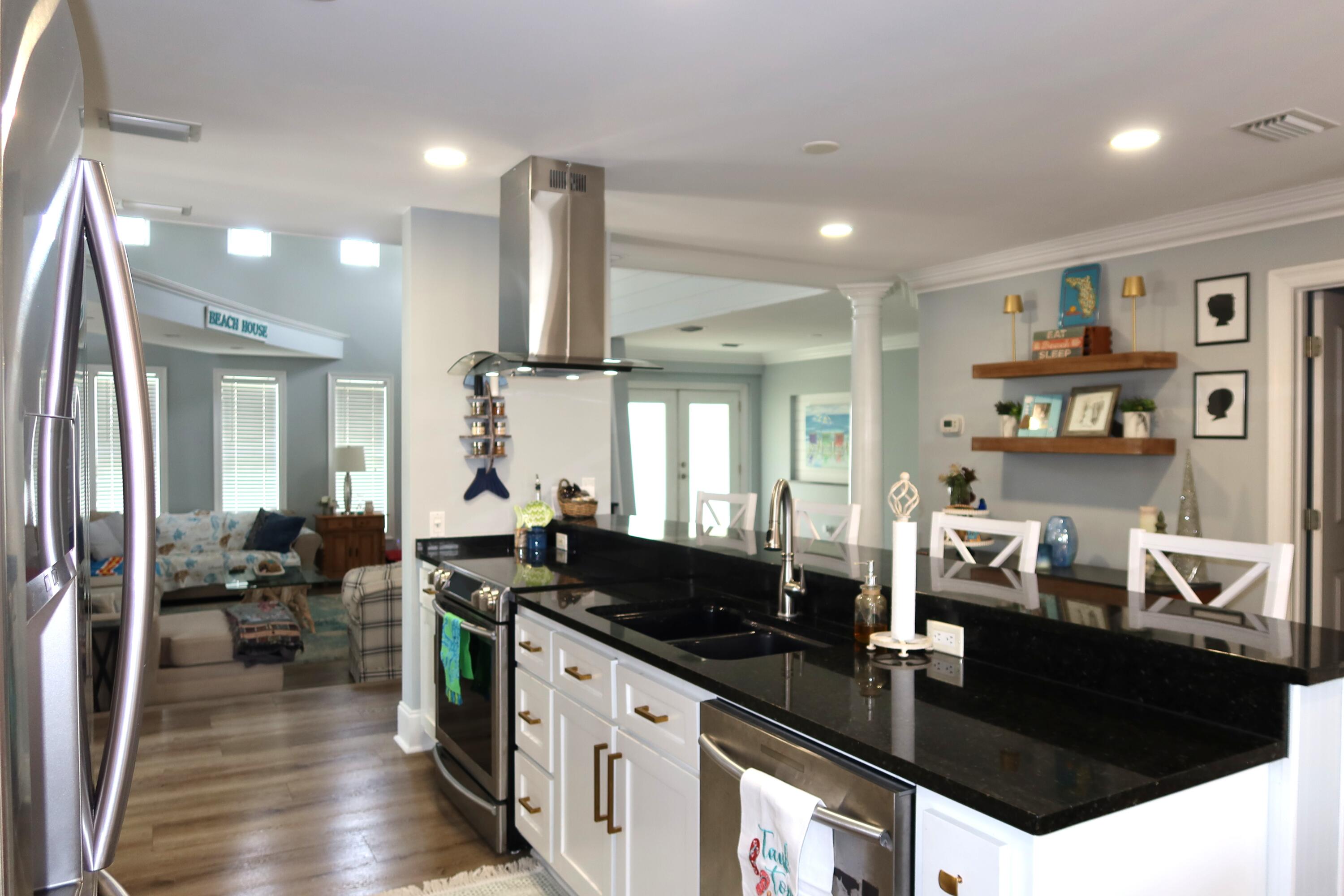 HOLIDAY BEACH UNIT 07 - Residential