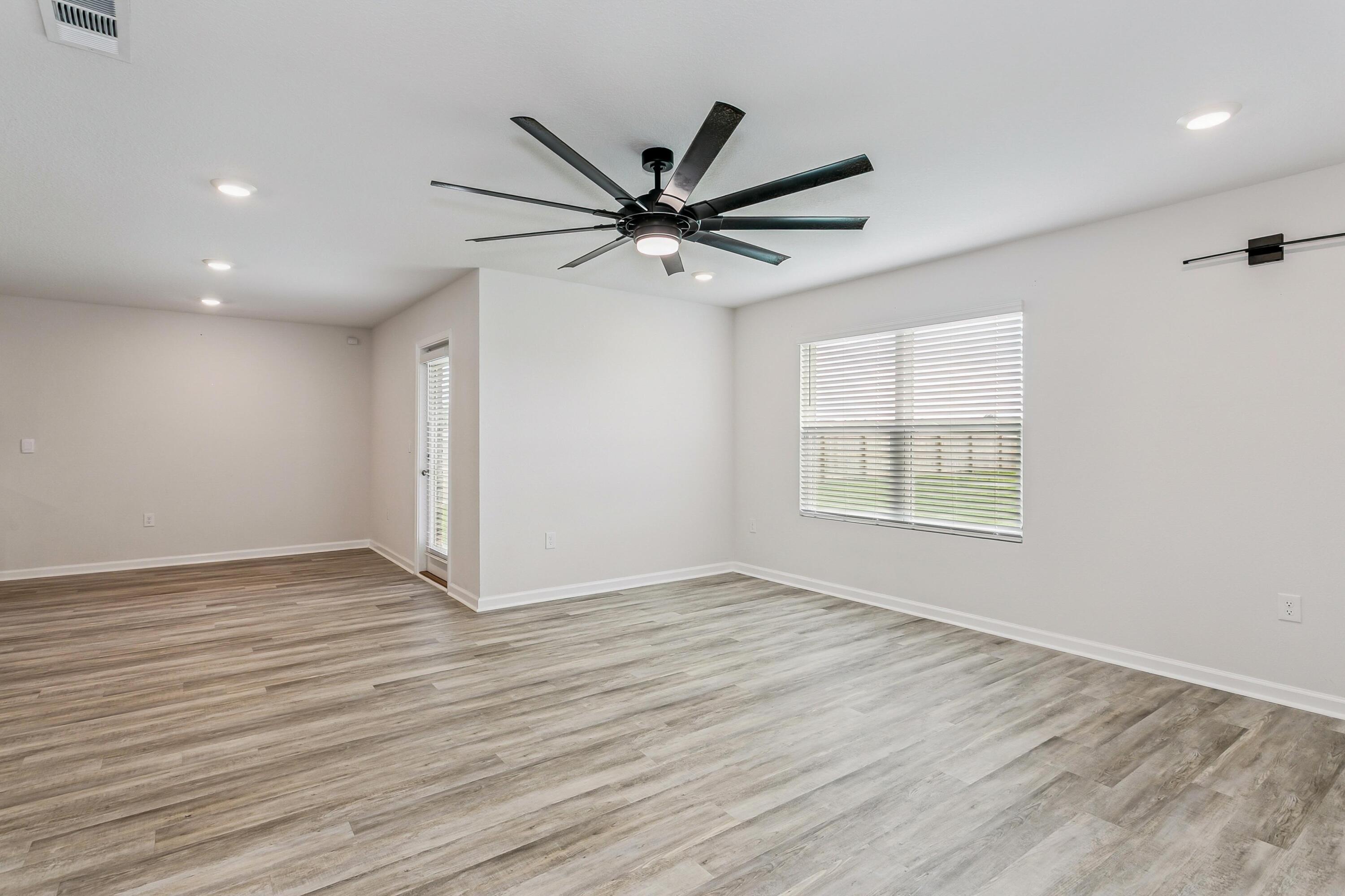 PLANTATION WOODS - Residential