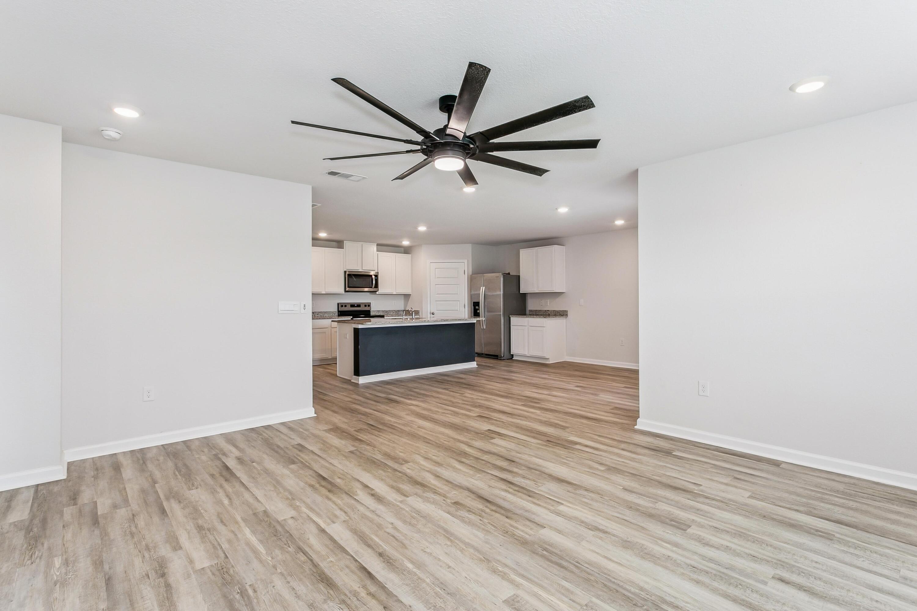 PLANTATION WOODS - Residential