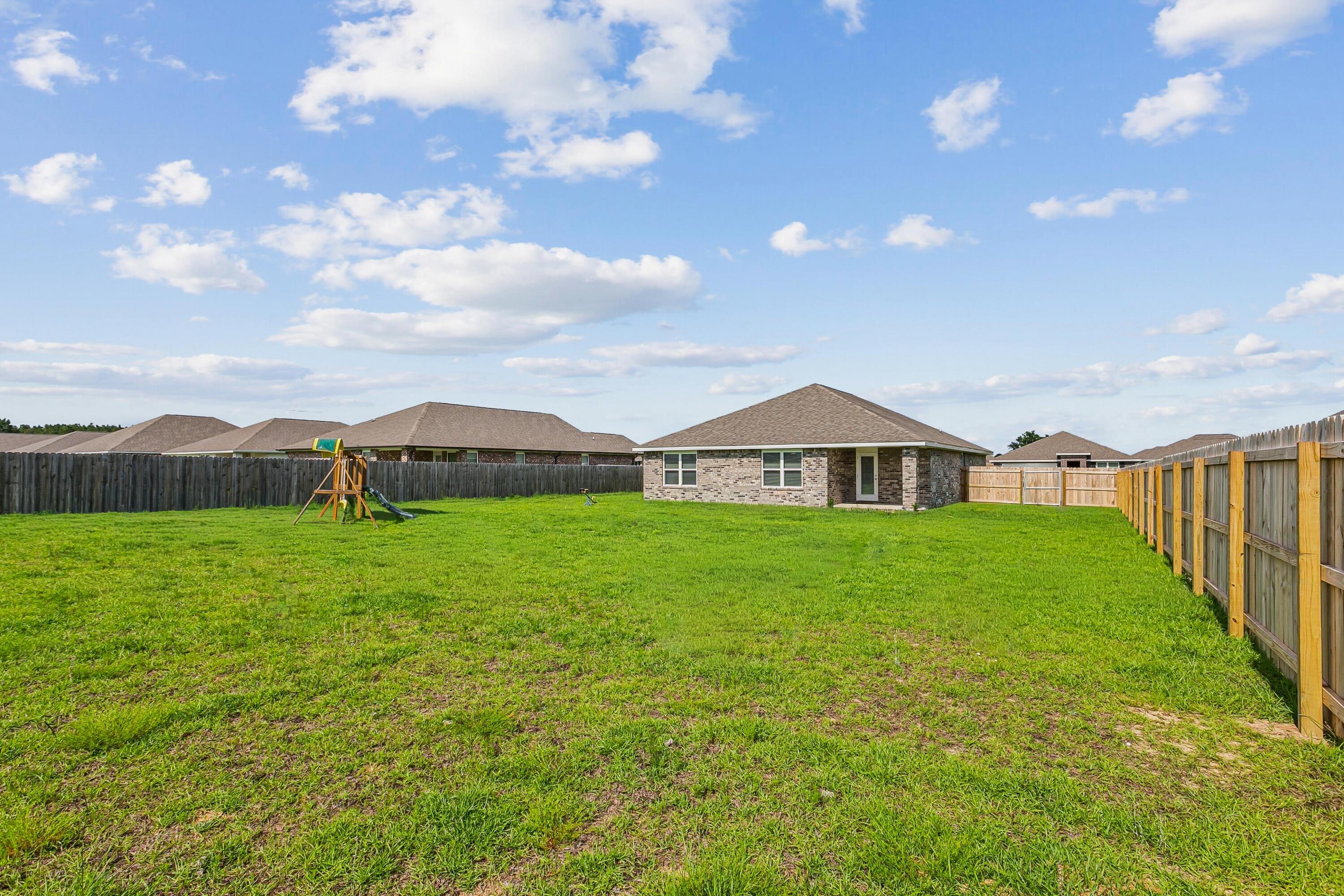 PLANTATION WOODS - Residential