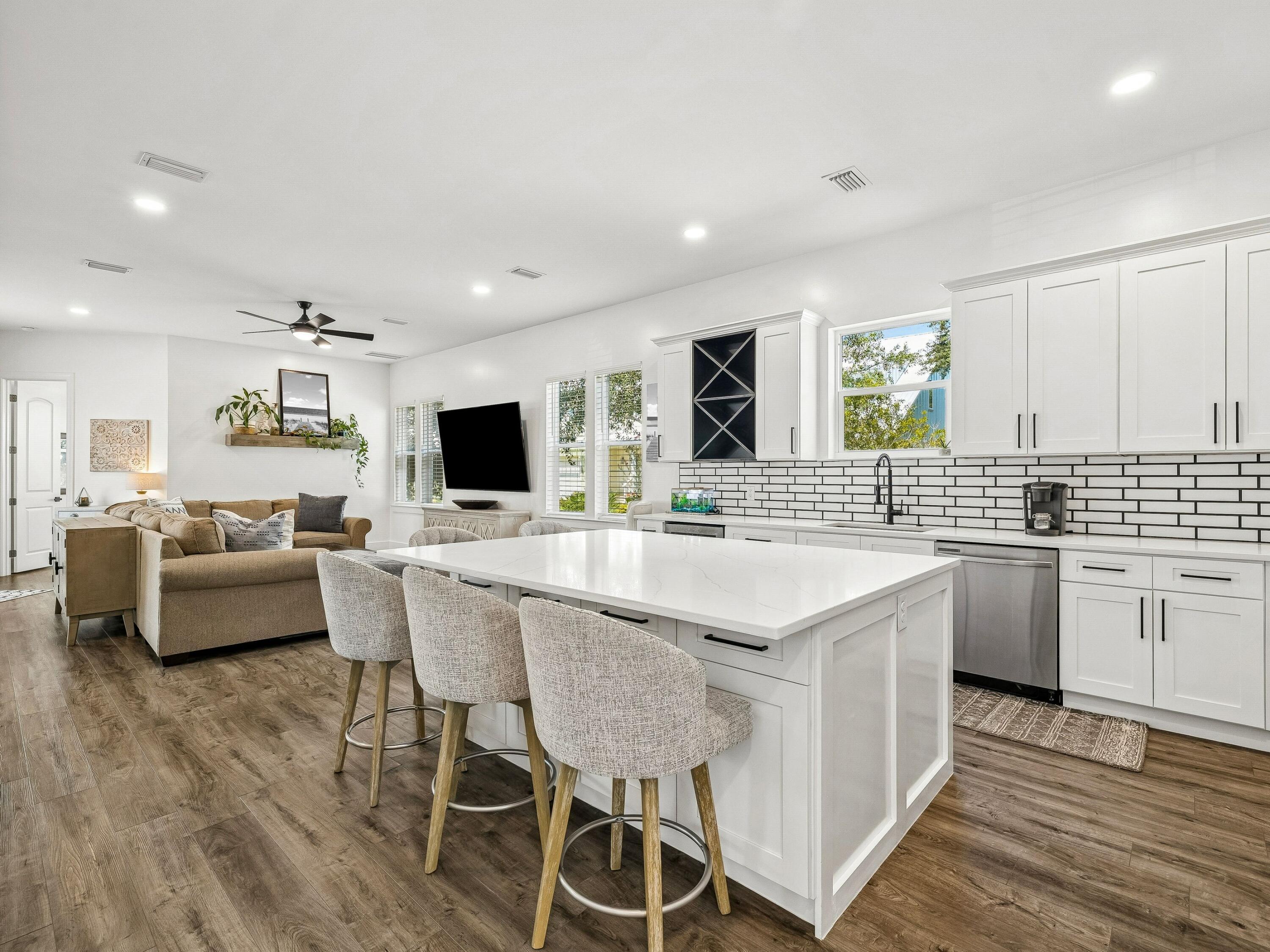 HIDDEN GROVE - Residential