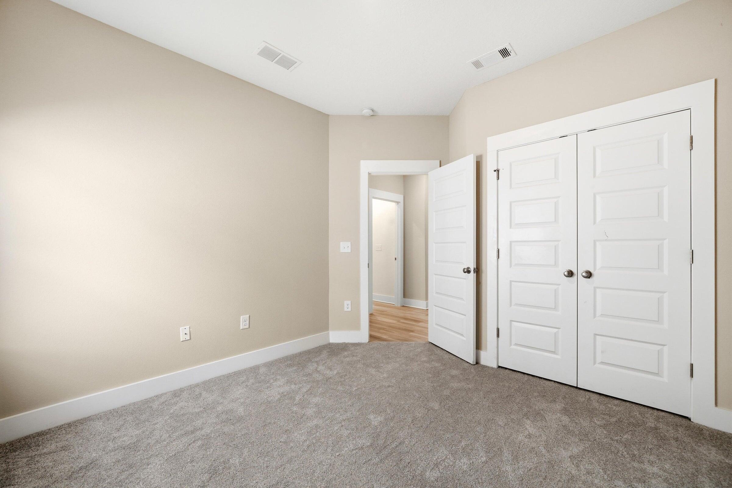 MAGNOLIA CREEK PHASE 1 - Residential Lease