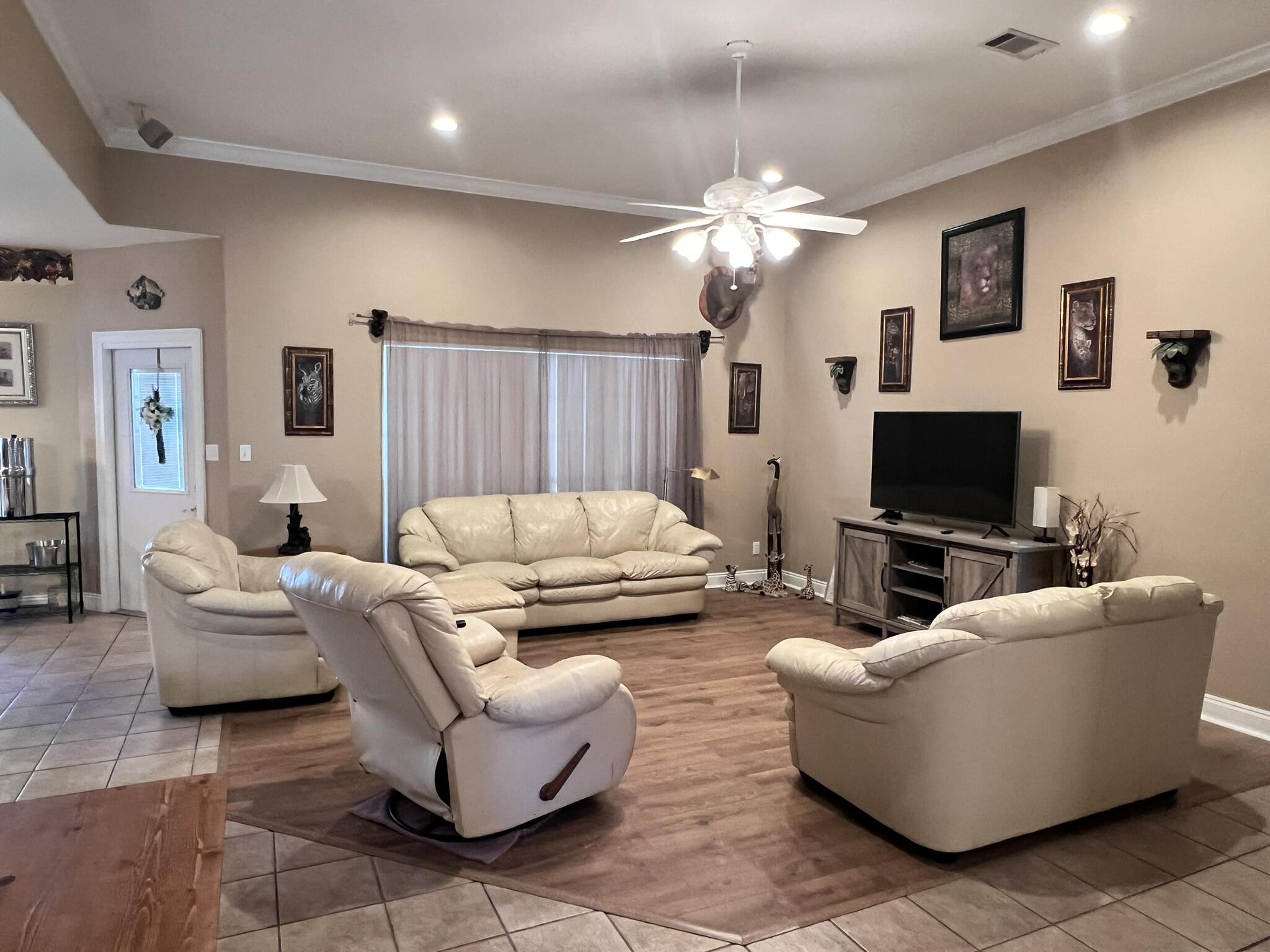 METES & BOUNDS - Residential Lease