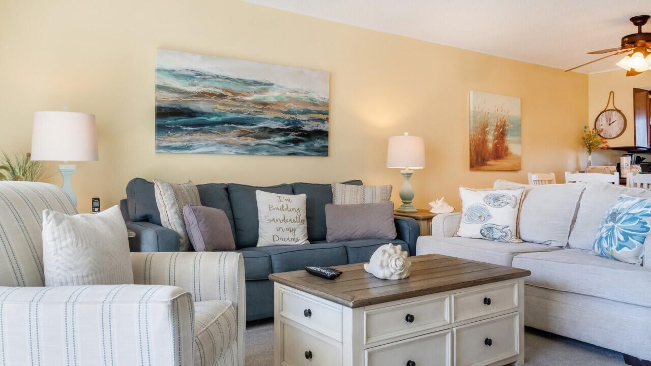 ISLANDER CONDO PH 2 - Residential