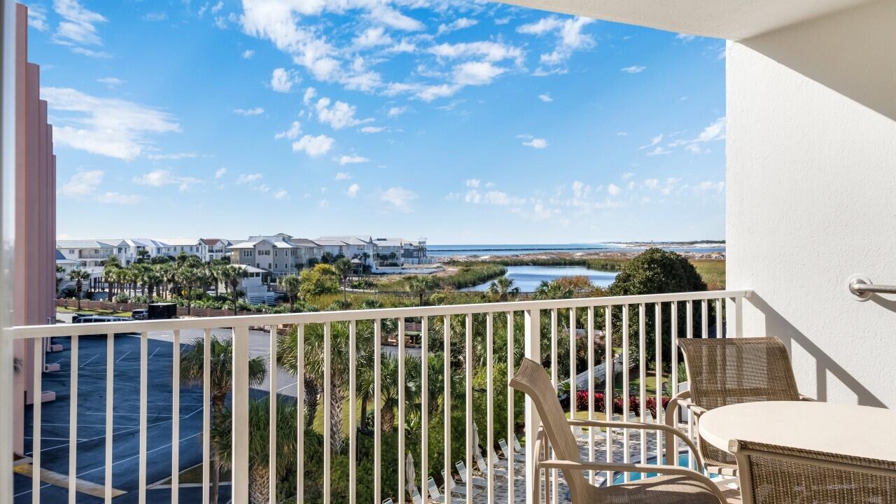 ISLANDER CONDO PH 2 - Residential