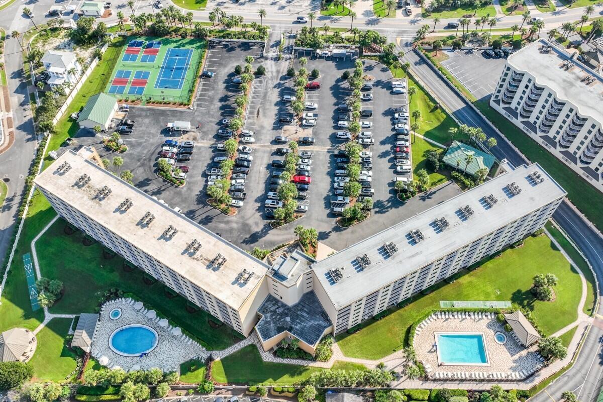 ISLANDER CONDO PH 2 - Residential