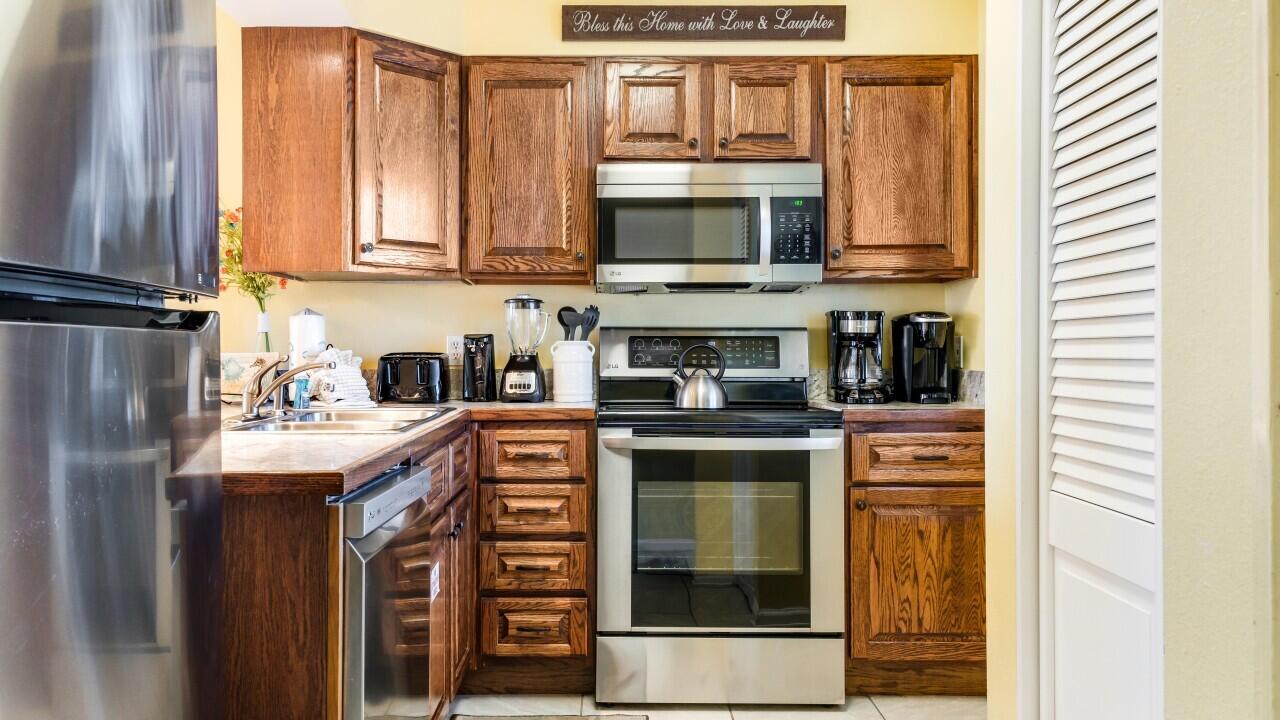 ISLANDER CONDO PH 2 - Residential