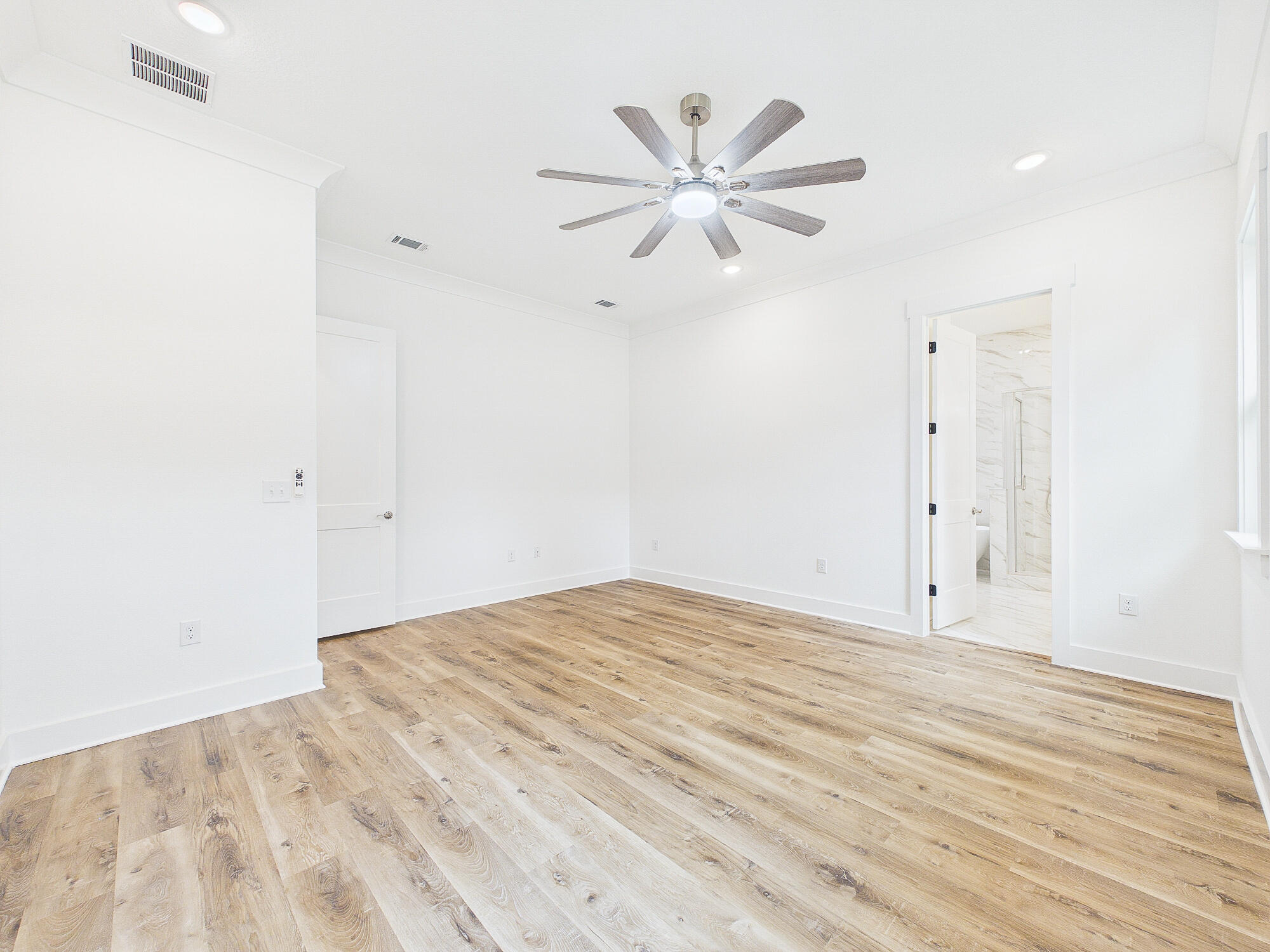 LONGWOOD - Residential