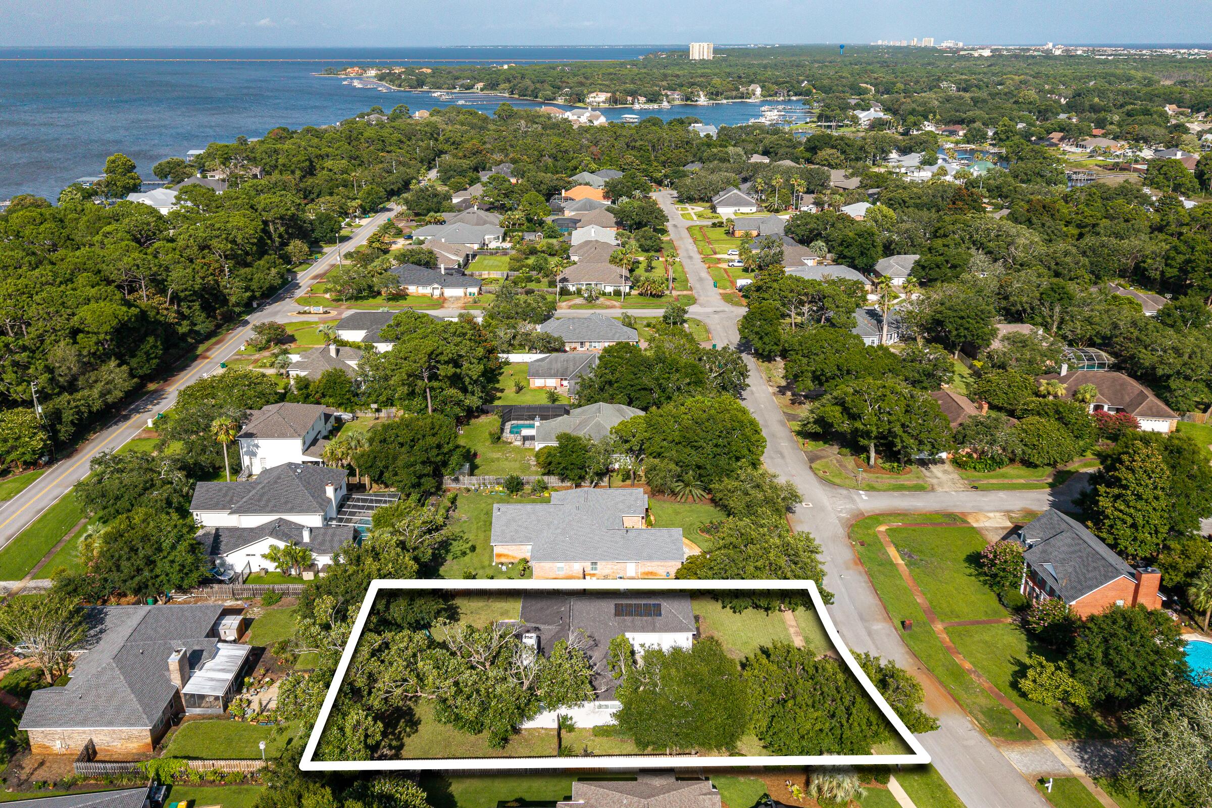 WINDSOR FOREST - Residential