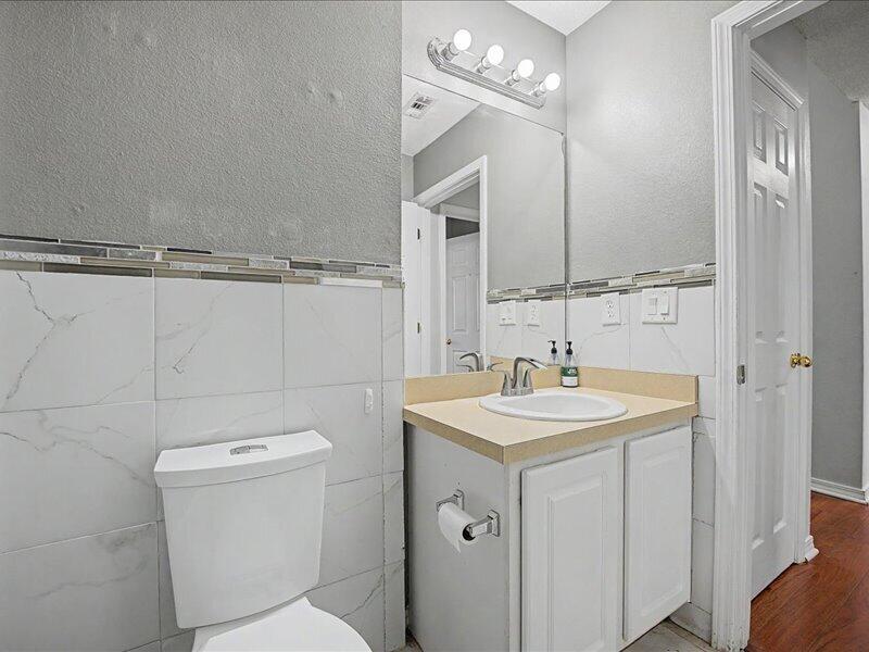 BROOKE ESTATES PH II - Residential Lease