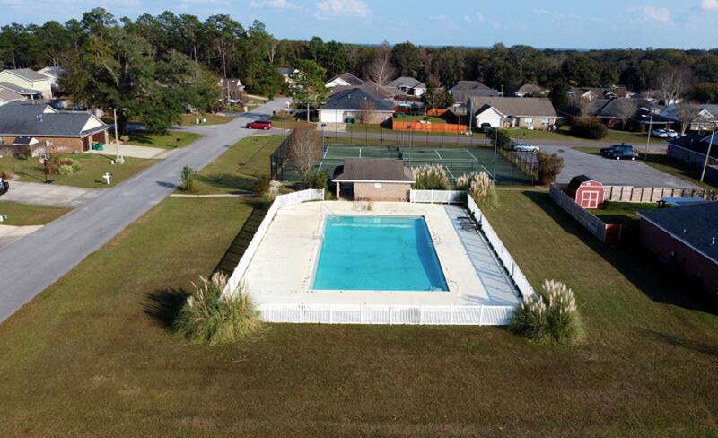 BROOKE ESTATES PH II - Residential Lease