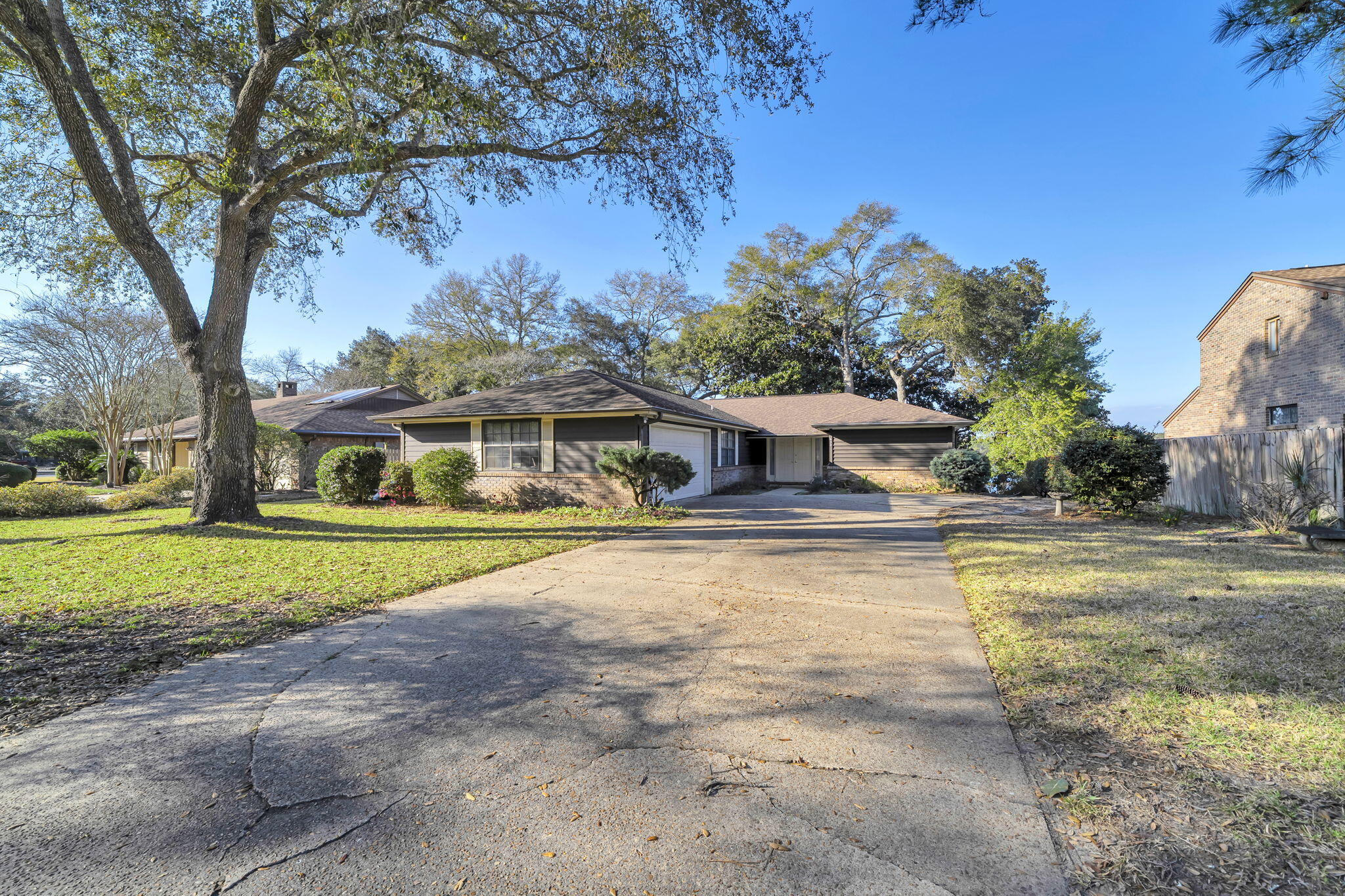 LANCASTER ESTATES - Residential