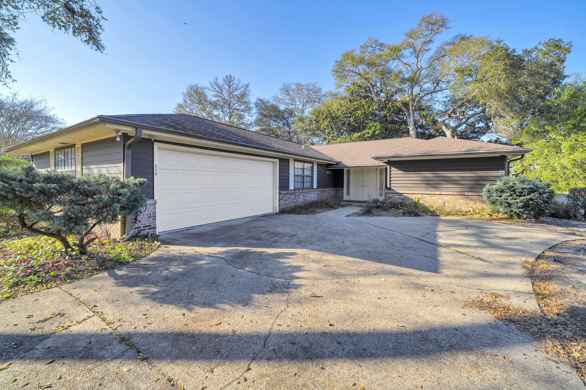 LANCASTER ESTATES - Residential