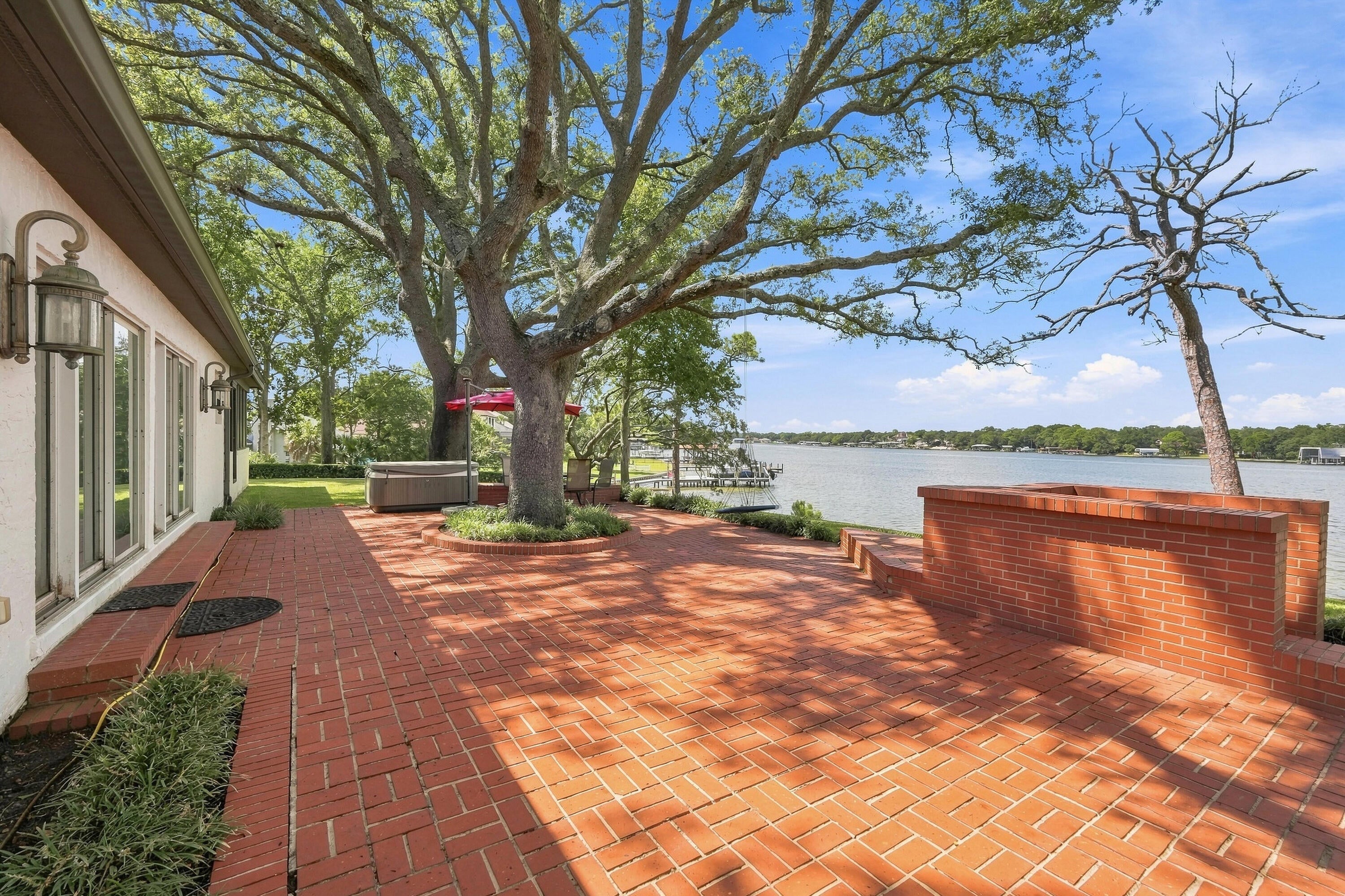 BAYOU S/D - Residential