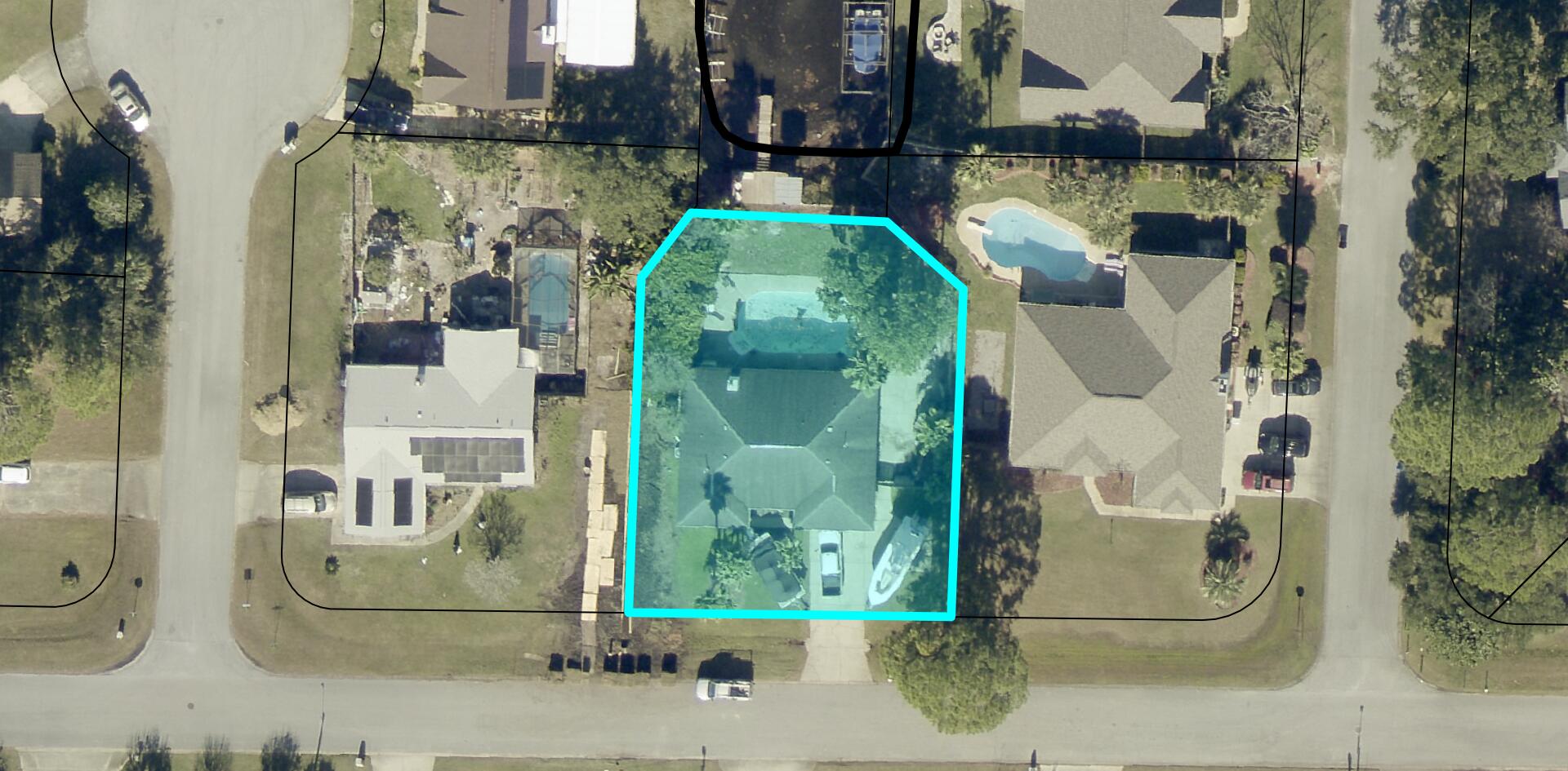 POLYNESIAN ISLANDS - Residential