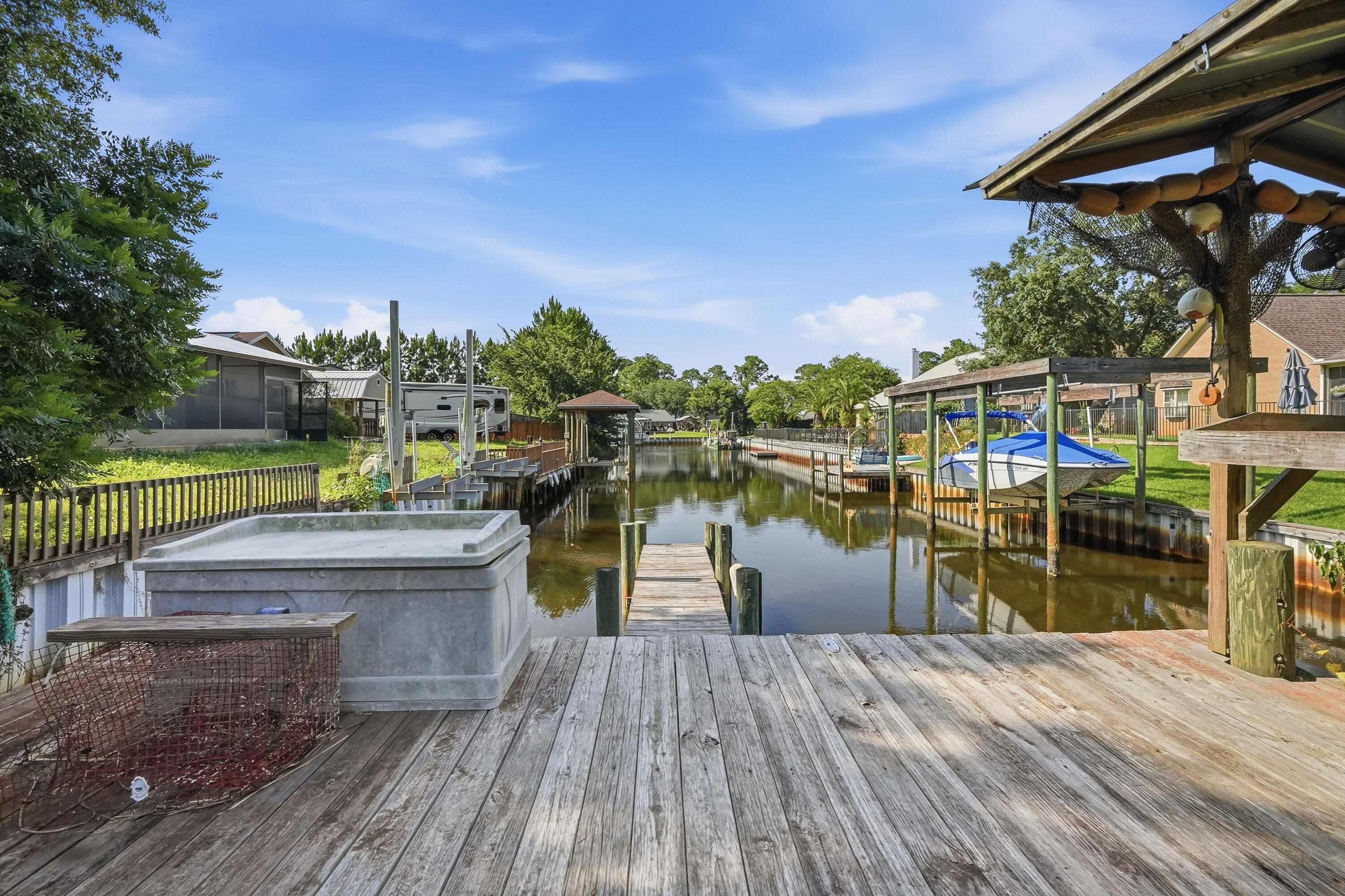 POLYNESIAN ISLANDS - Residential