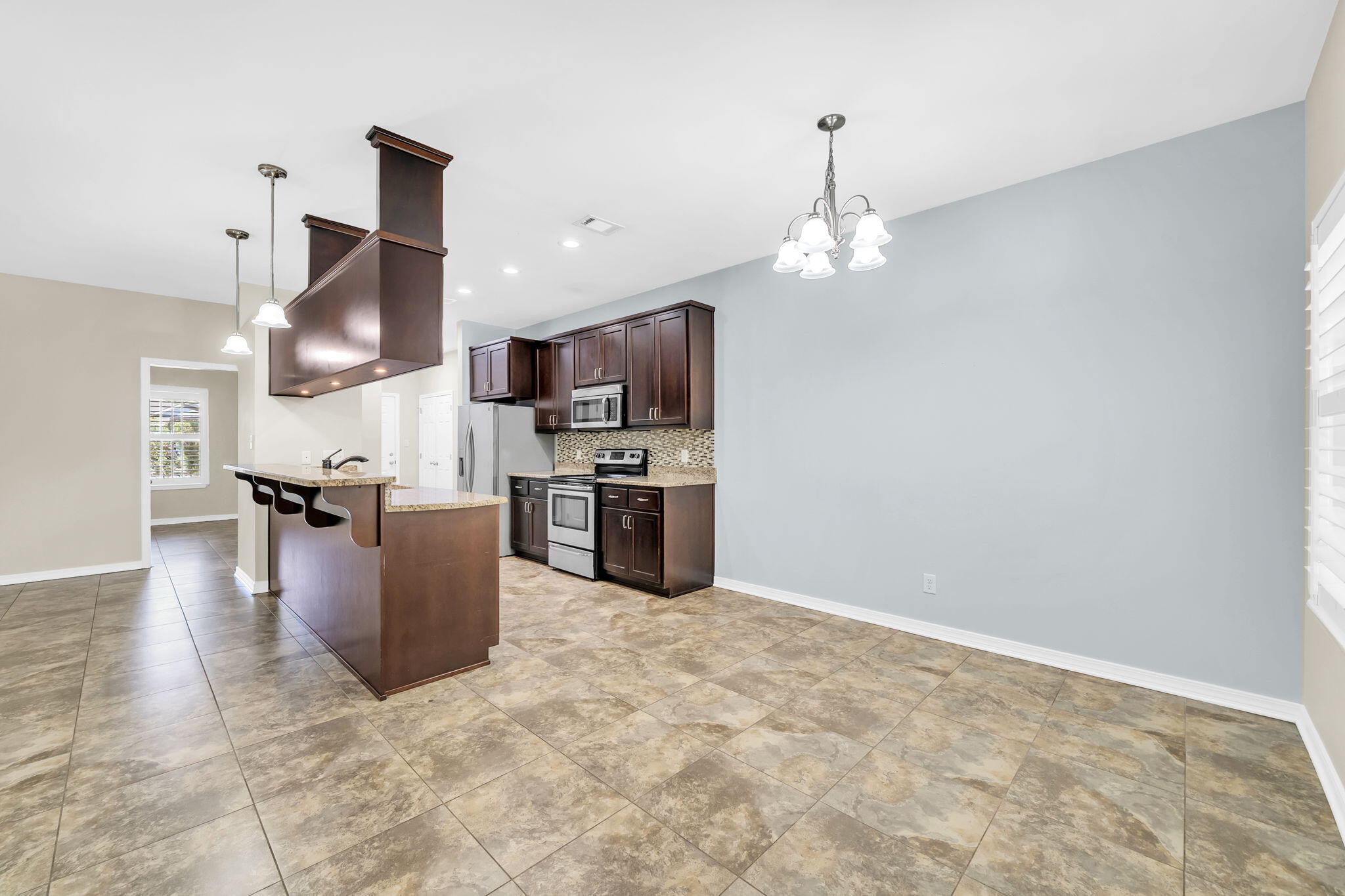 BAYOU PINES UNREC 1ST ADDN - Residential