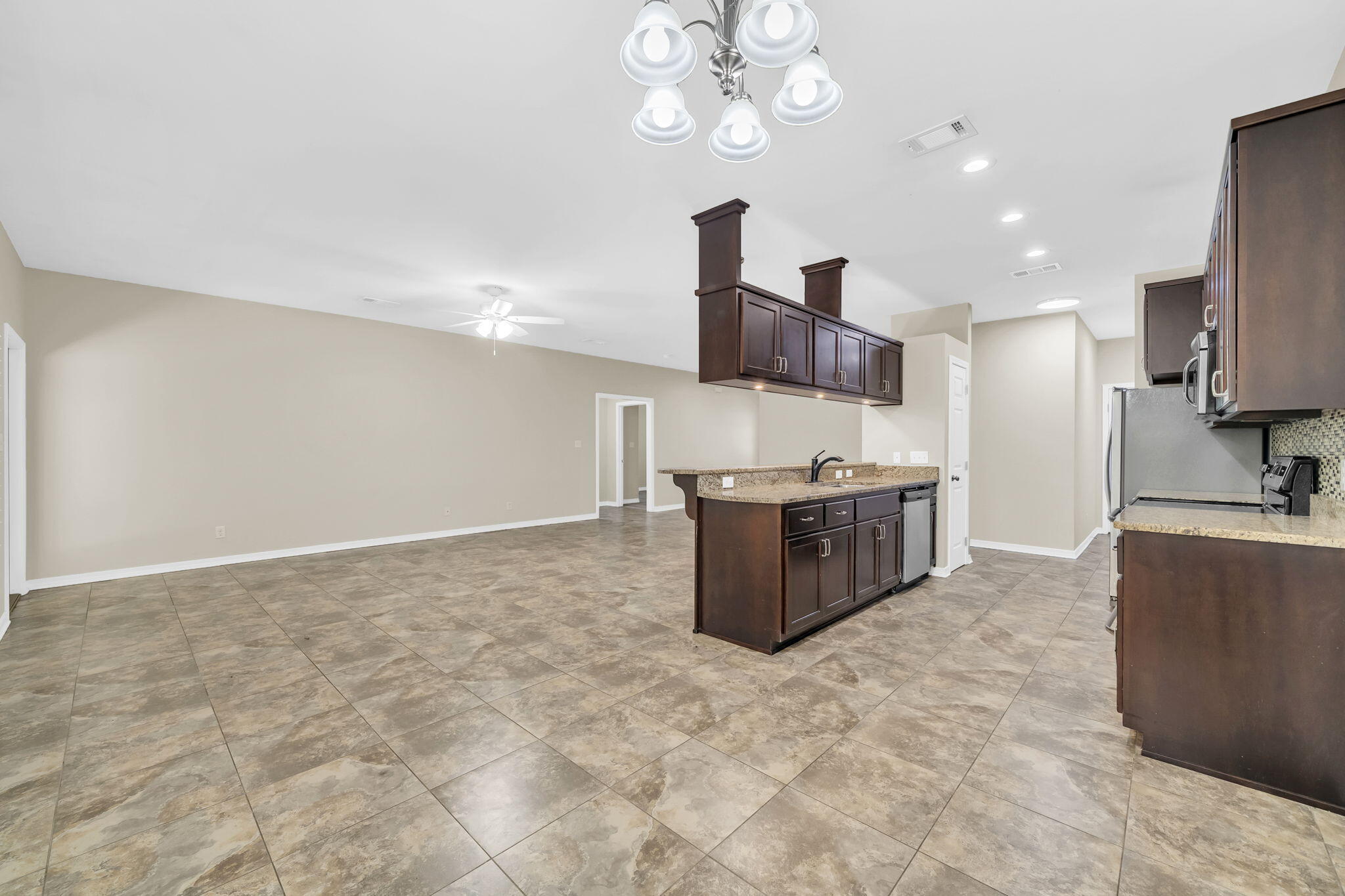 BAYOU PINES UNREC 1ST ADDN - Residential