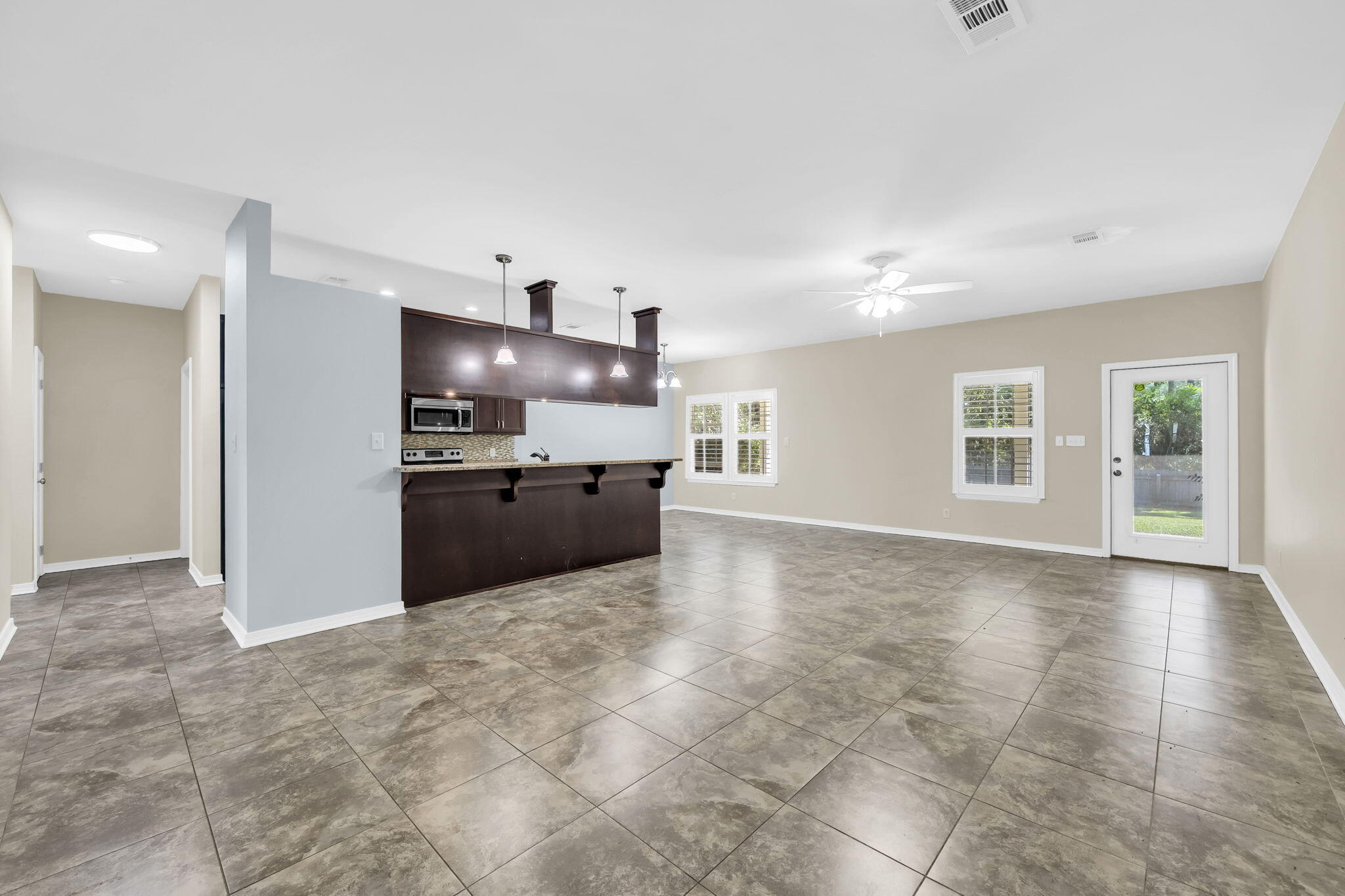 BAYOU PINES UNREC 1ST ADDN - Residential