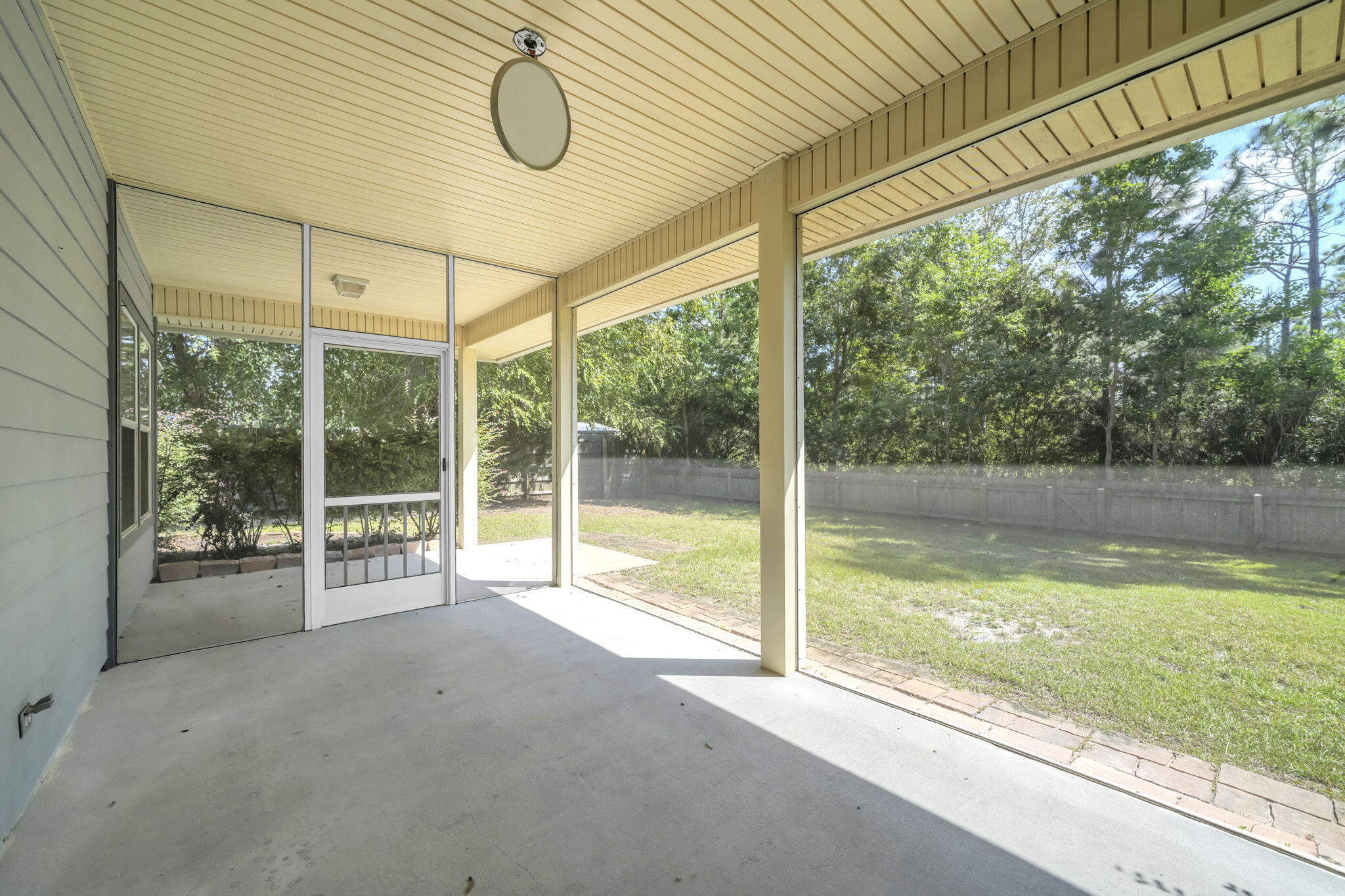 BAYOU PINES UNREC 1ST ADDN - Residential