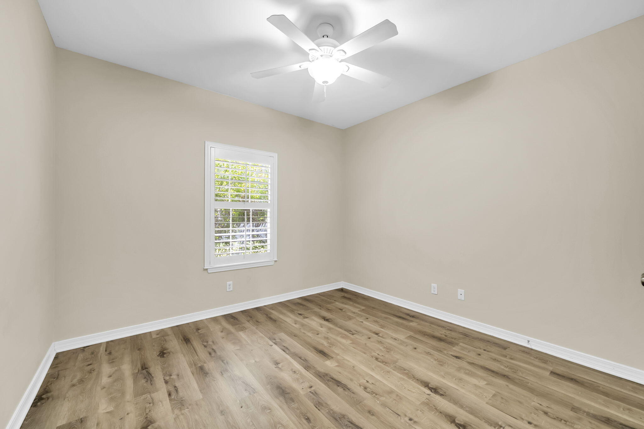 BAYOU PINES UNREC 1ST ADDN - Residential