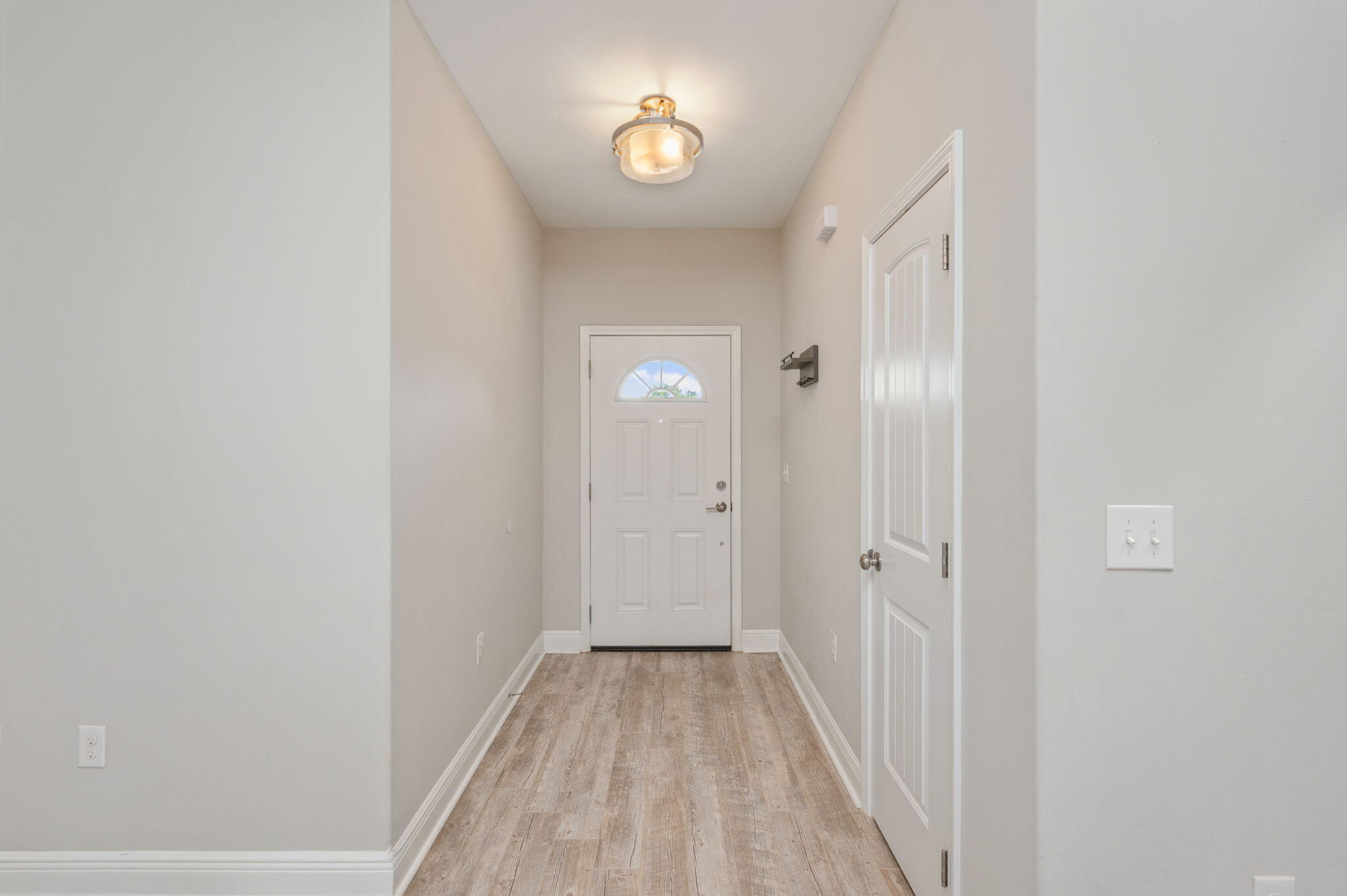 CRESCENT SHORES - Residential