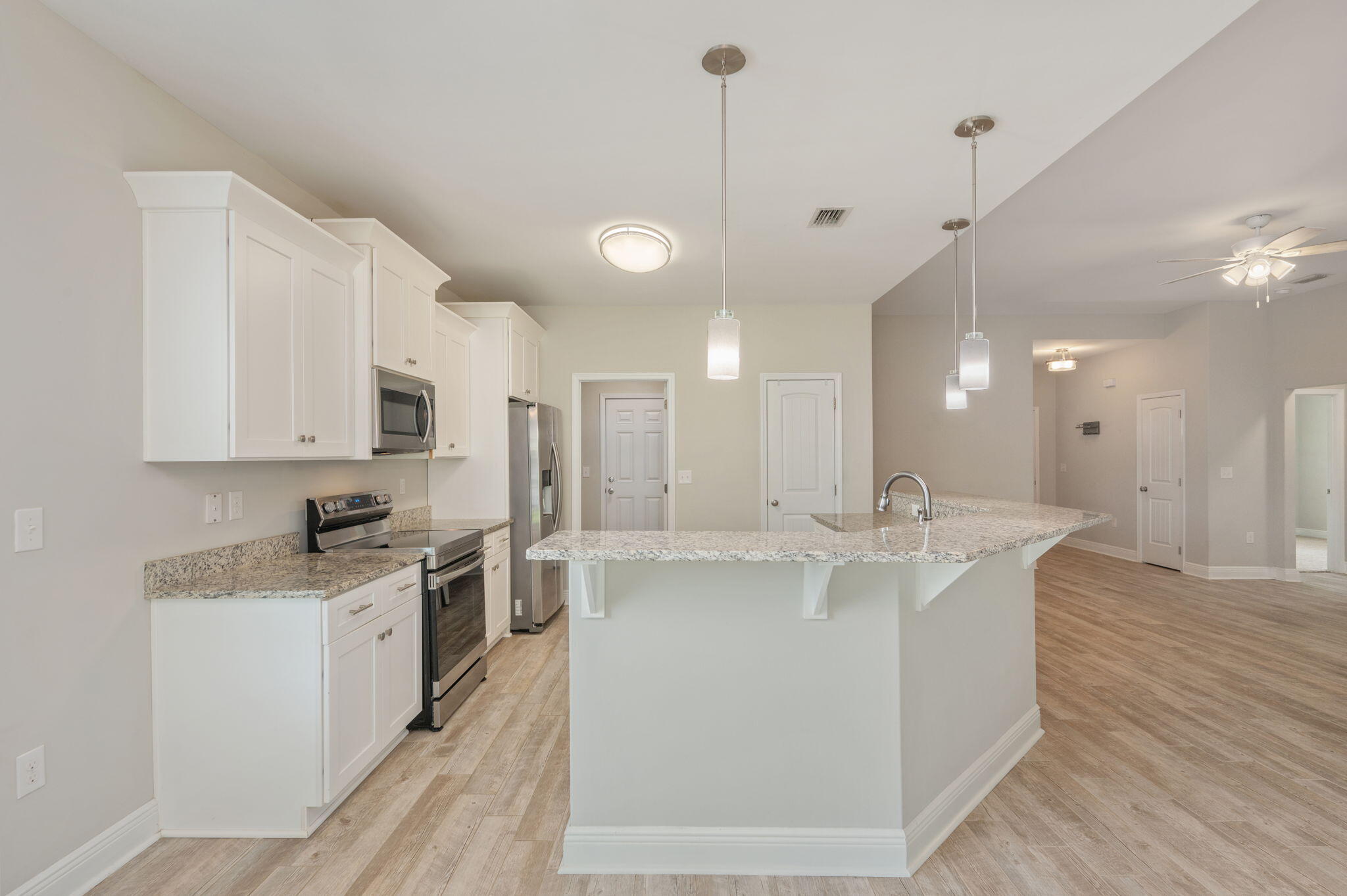 CRESCENT SHORES - Residential