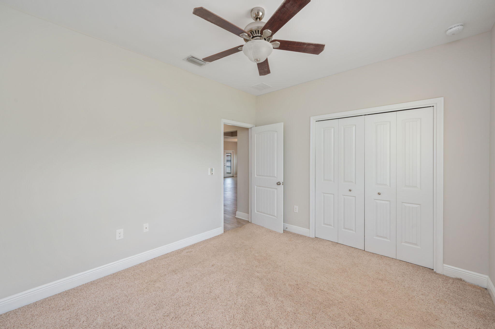 CRESCENT SHORES - Residential