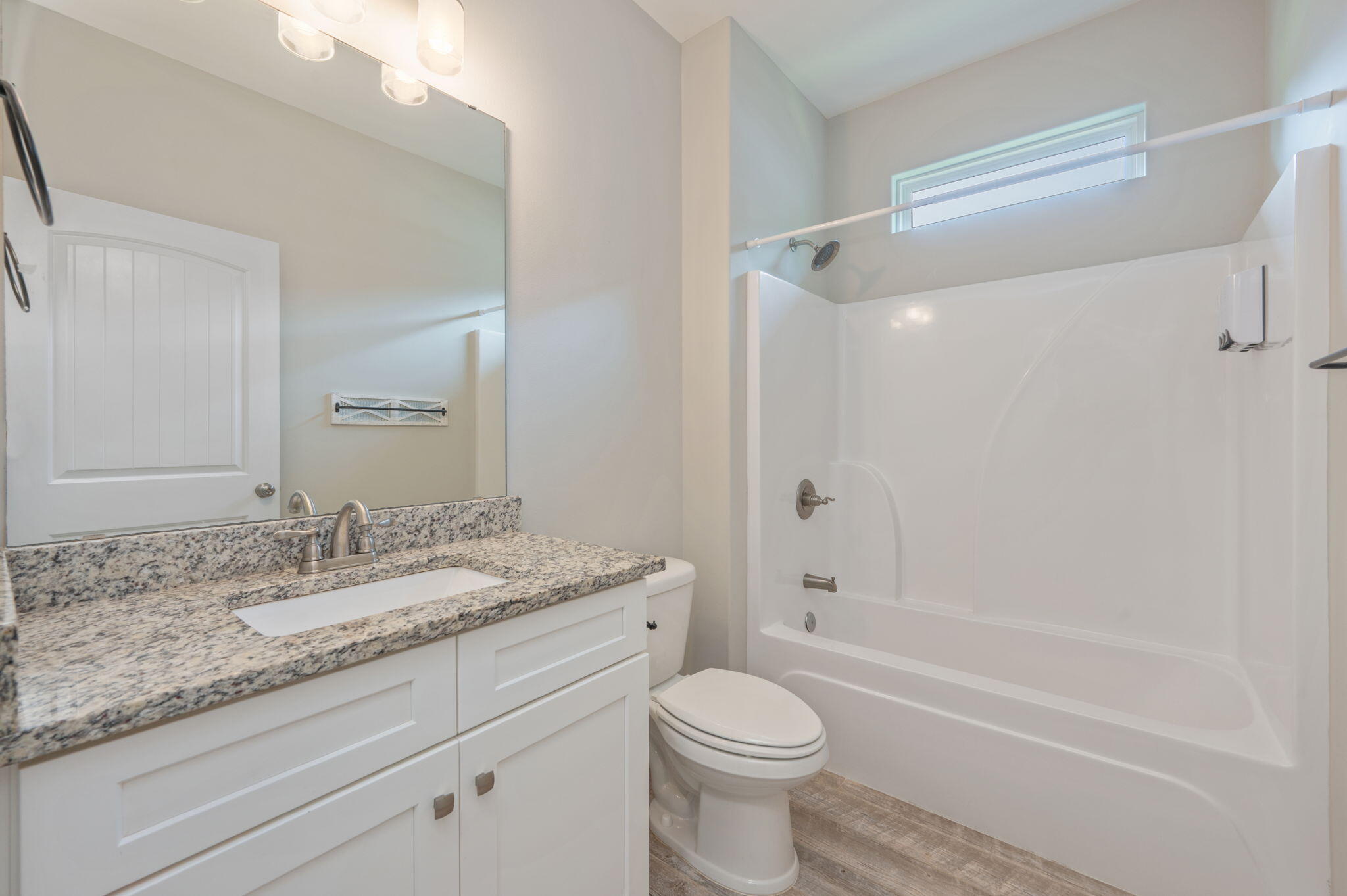 CRESCENT SHORES - Residential