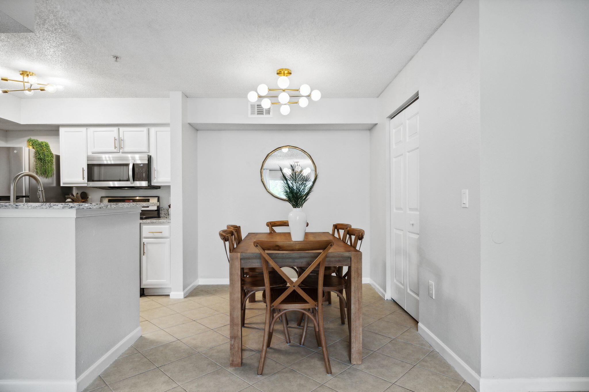 INDIAN LAKE - Residential