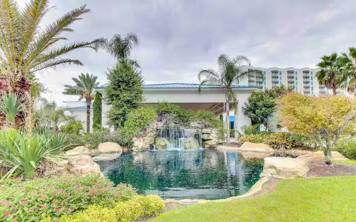 THE PALMS OF DESTIN - Residential