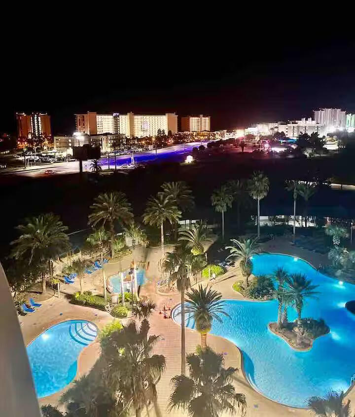 THE PALMS OF DESTIN - Residential