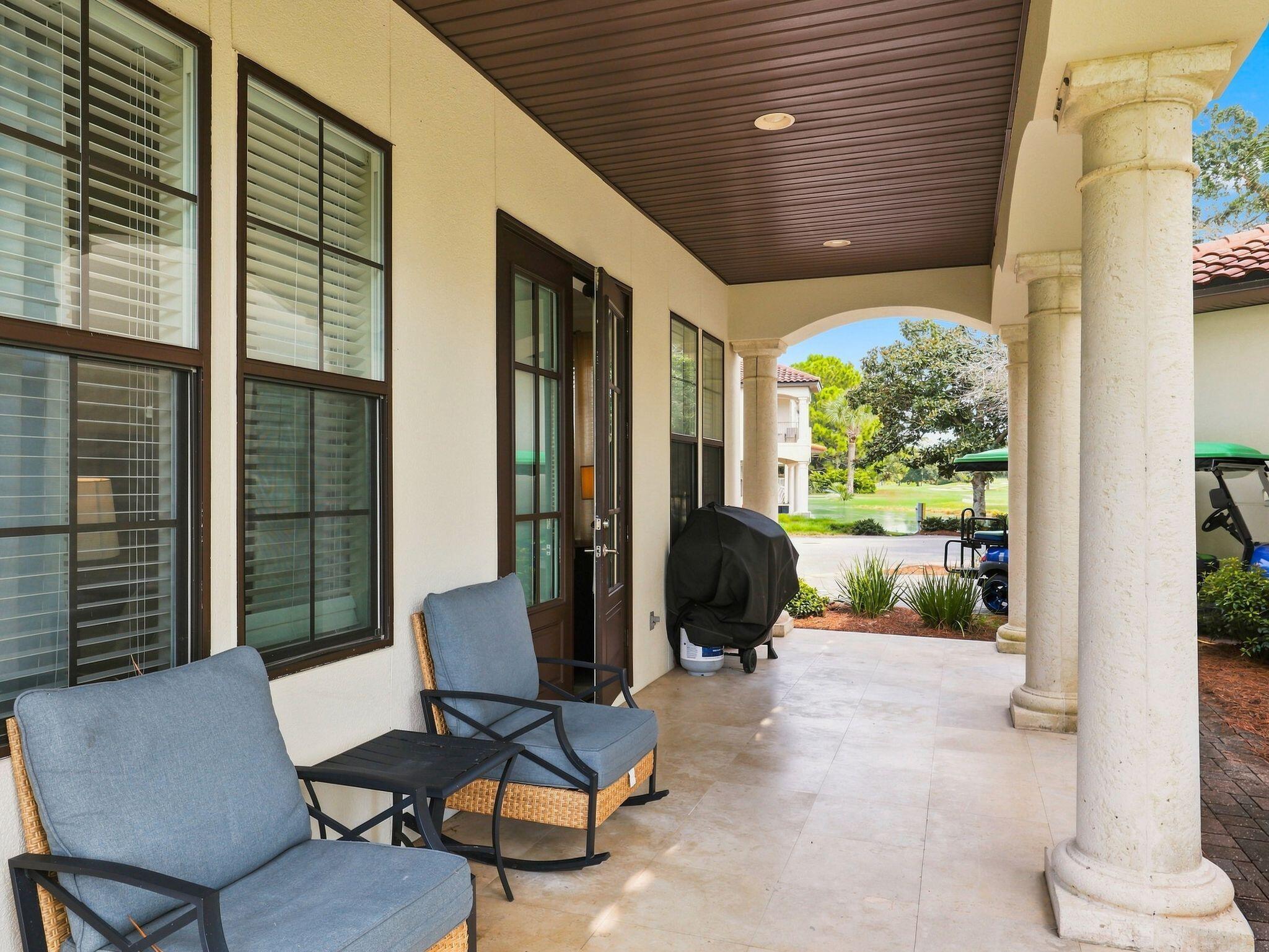 VILLA LAGO - Residential